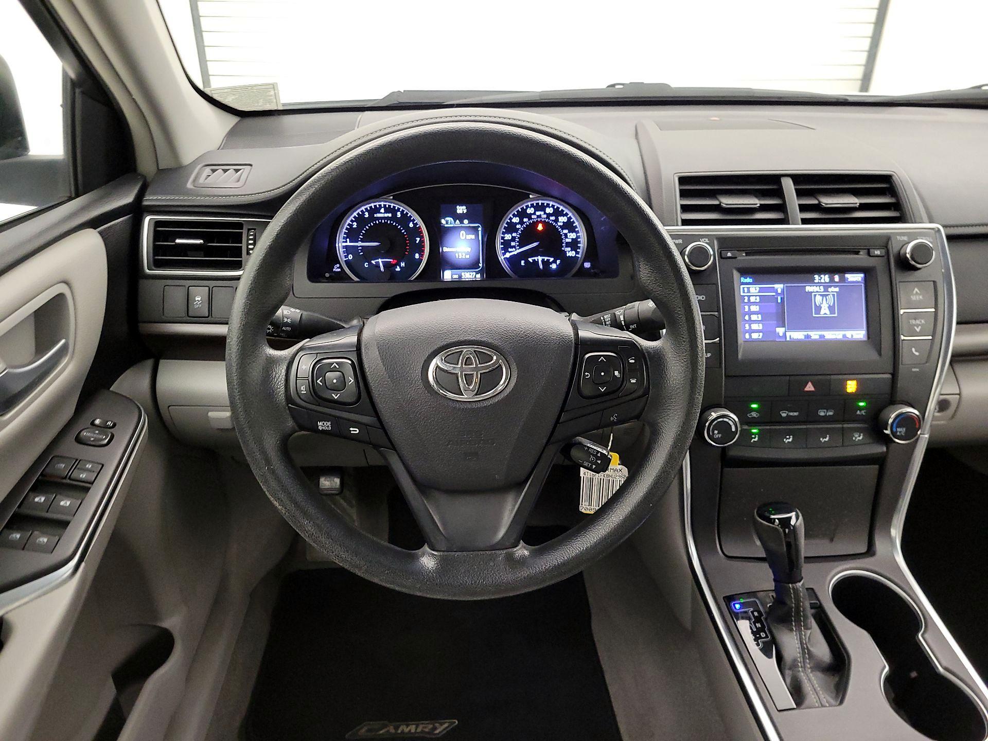 Thumbnail: 2017 Toyota Camry - 10