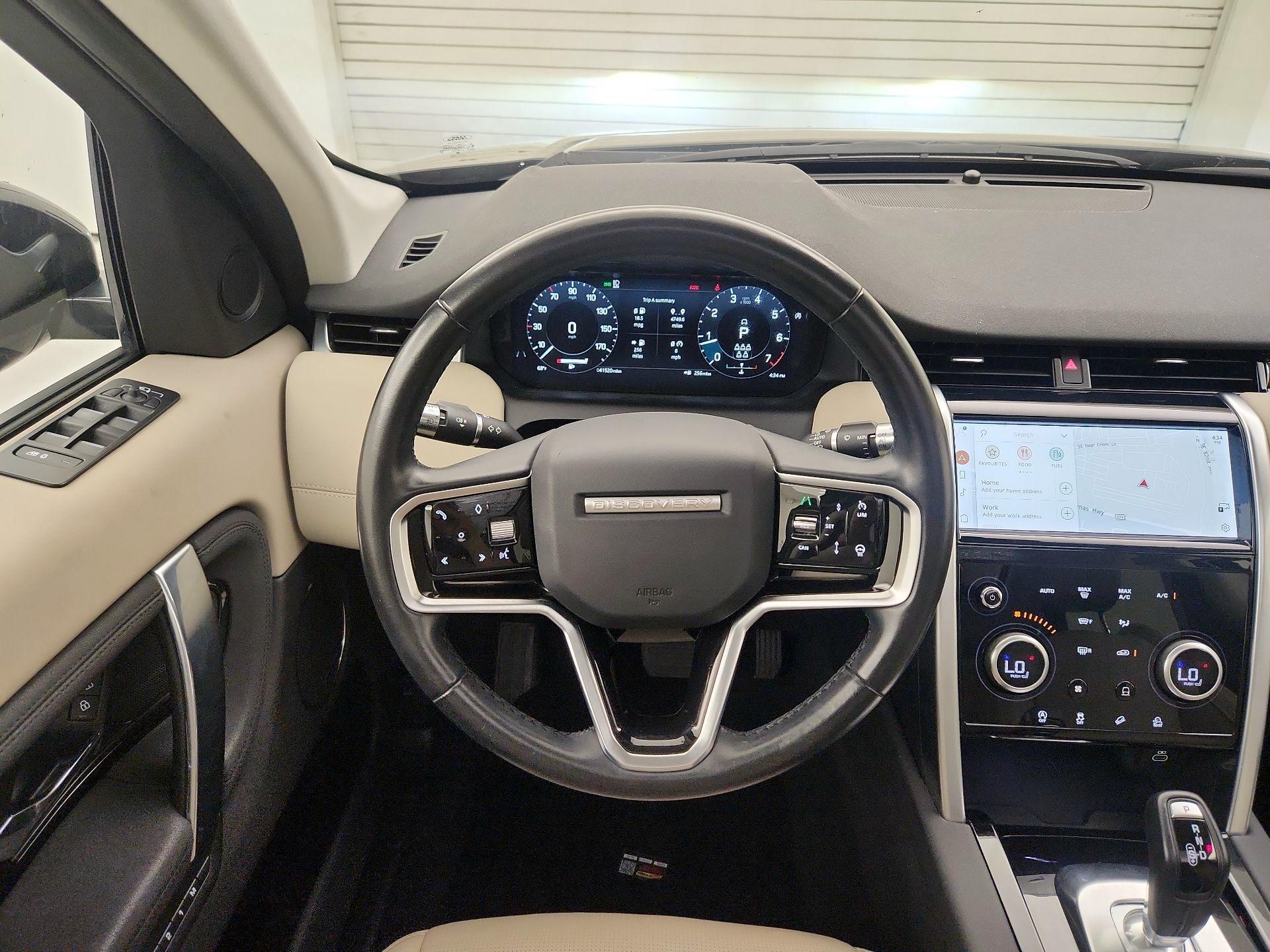 Thumbnail: 2022 Land Rover Discovery Sport - 10