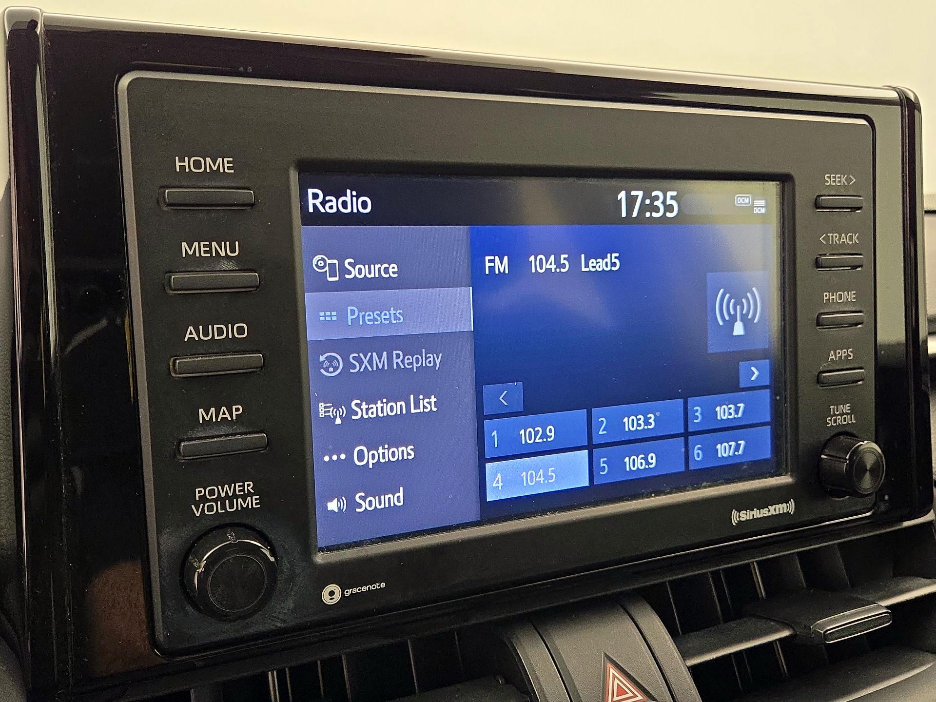 Thumbnail: 2021 Toyota RAV4 - 15