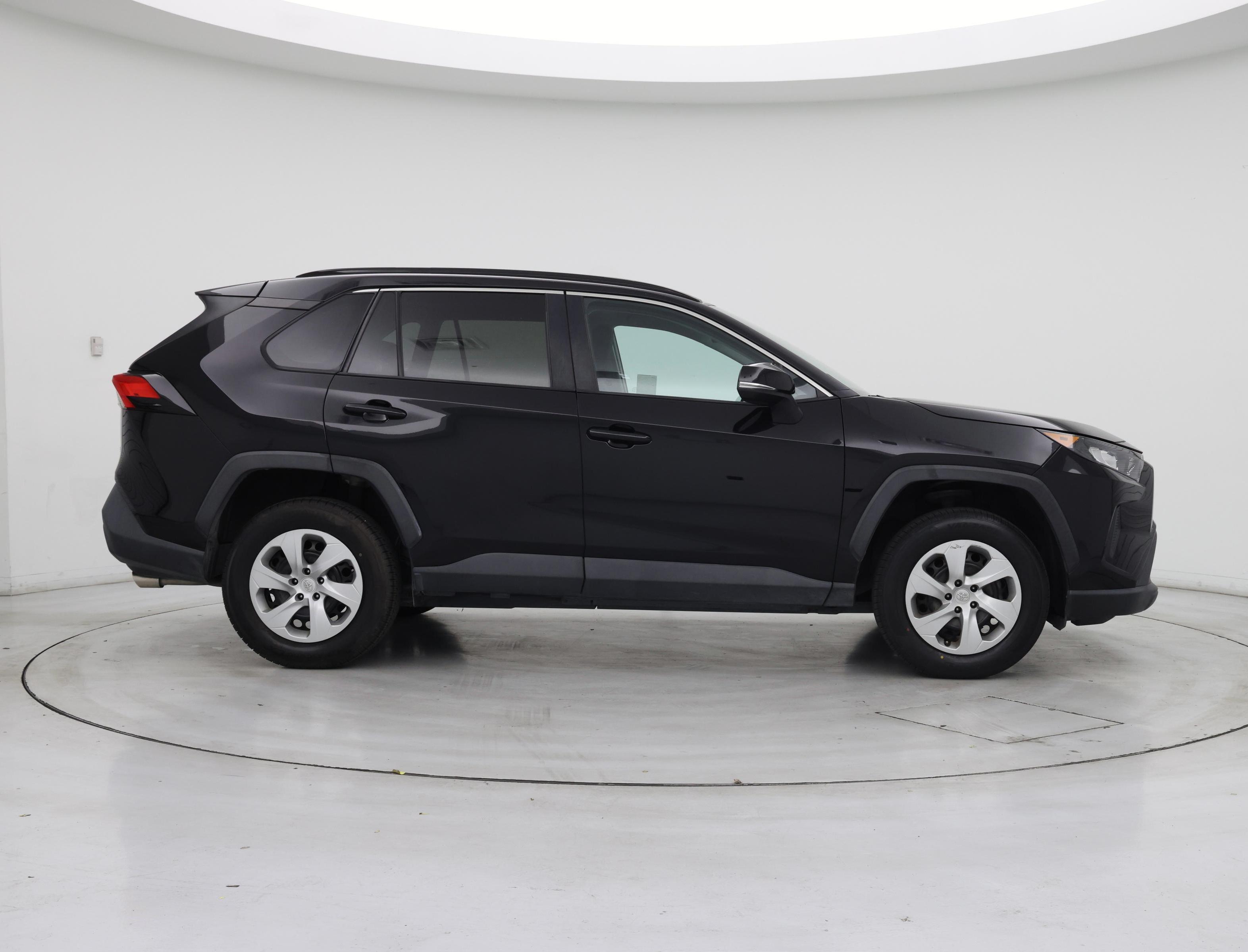 Thumbnail: 2021 Toyota RAV4 - 7