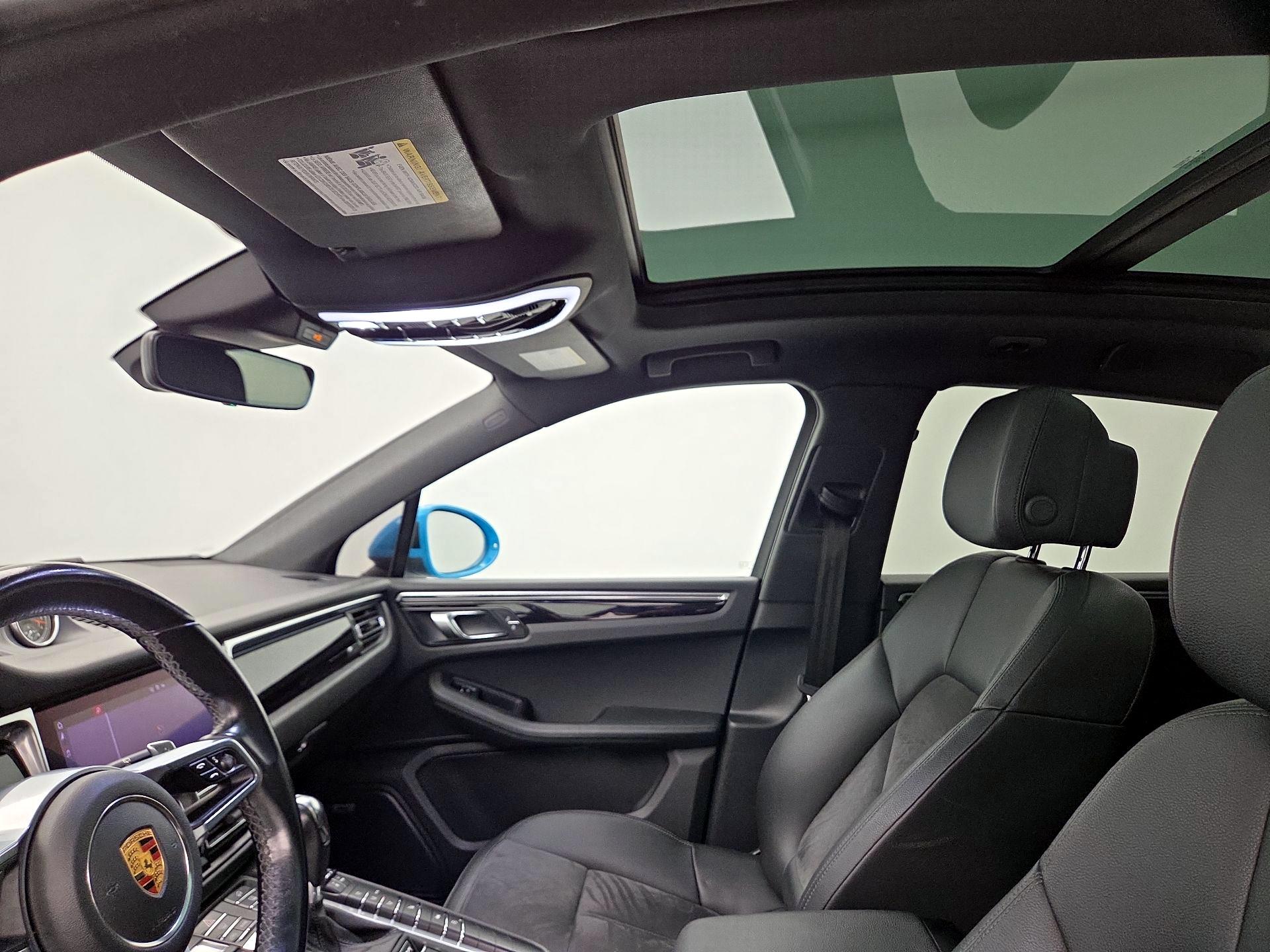 Thumbnail: 2021 Porsche Macan - 20