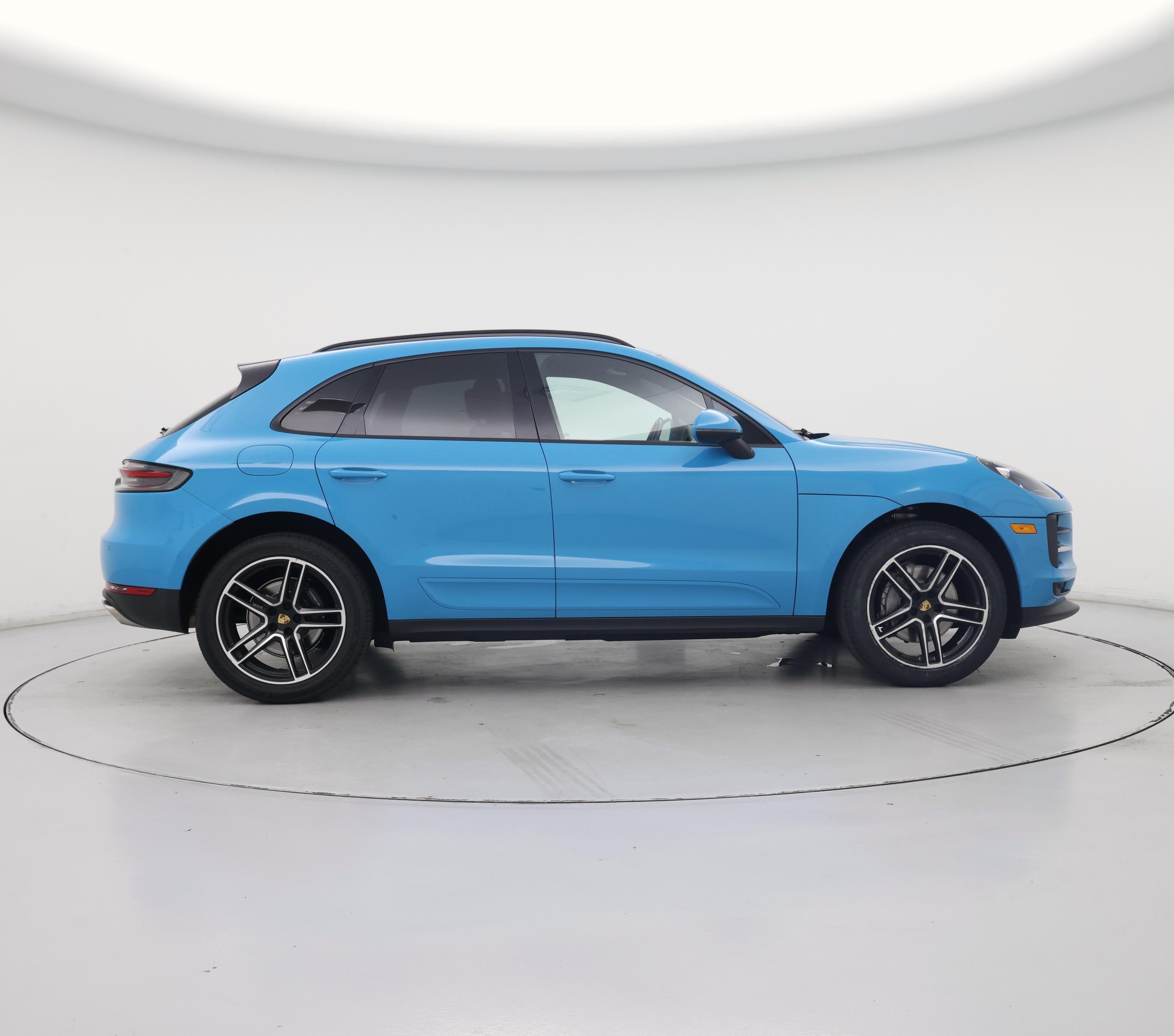 Thumbnail: 2021 Porsche Macan - 7