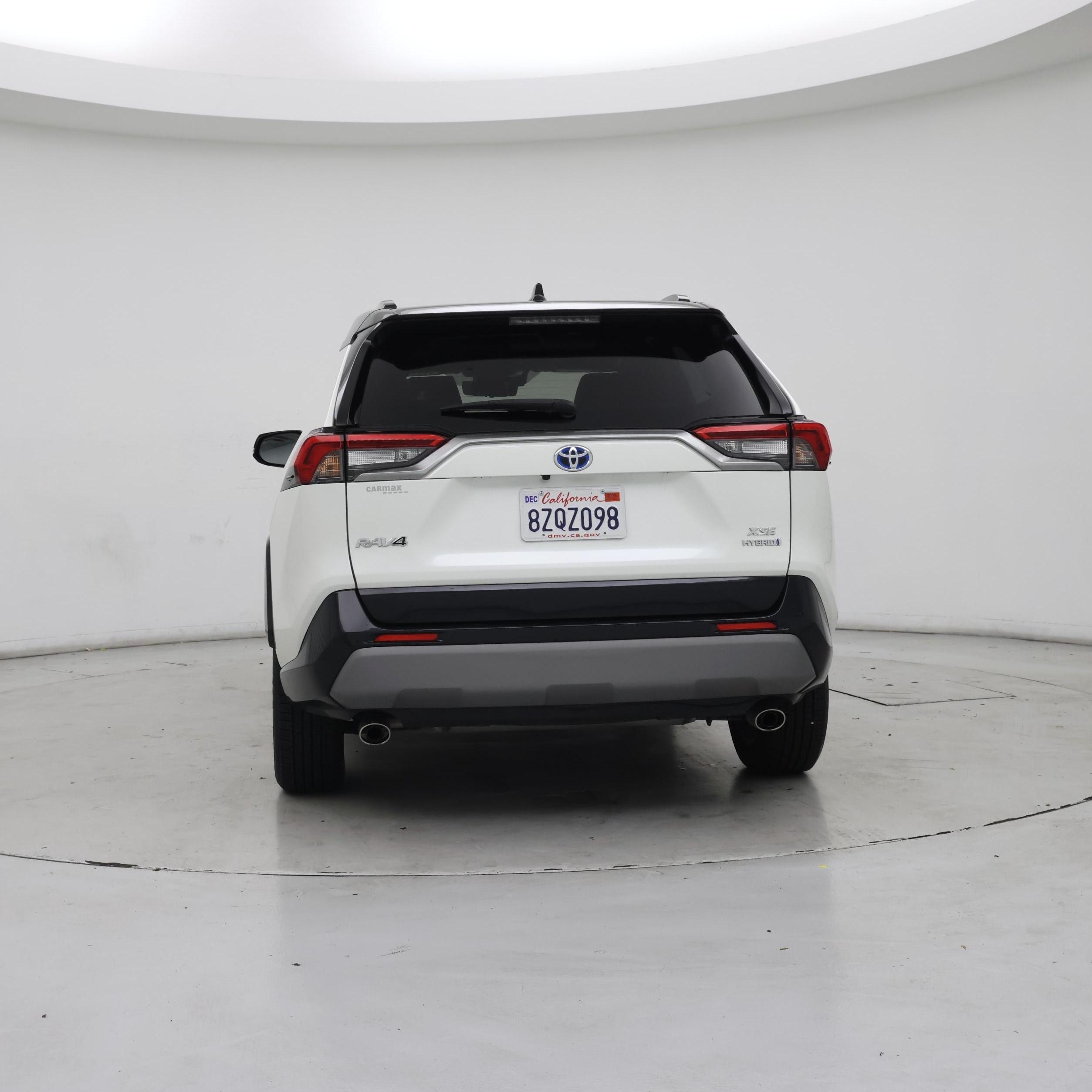 Thumbnail: 2021 Toyota RAV4 - 6