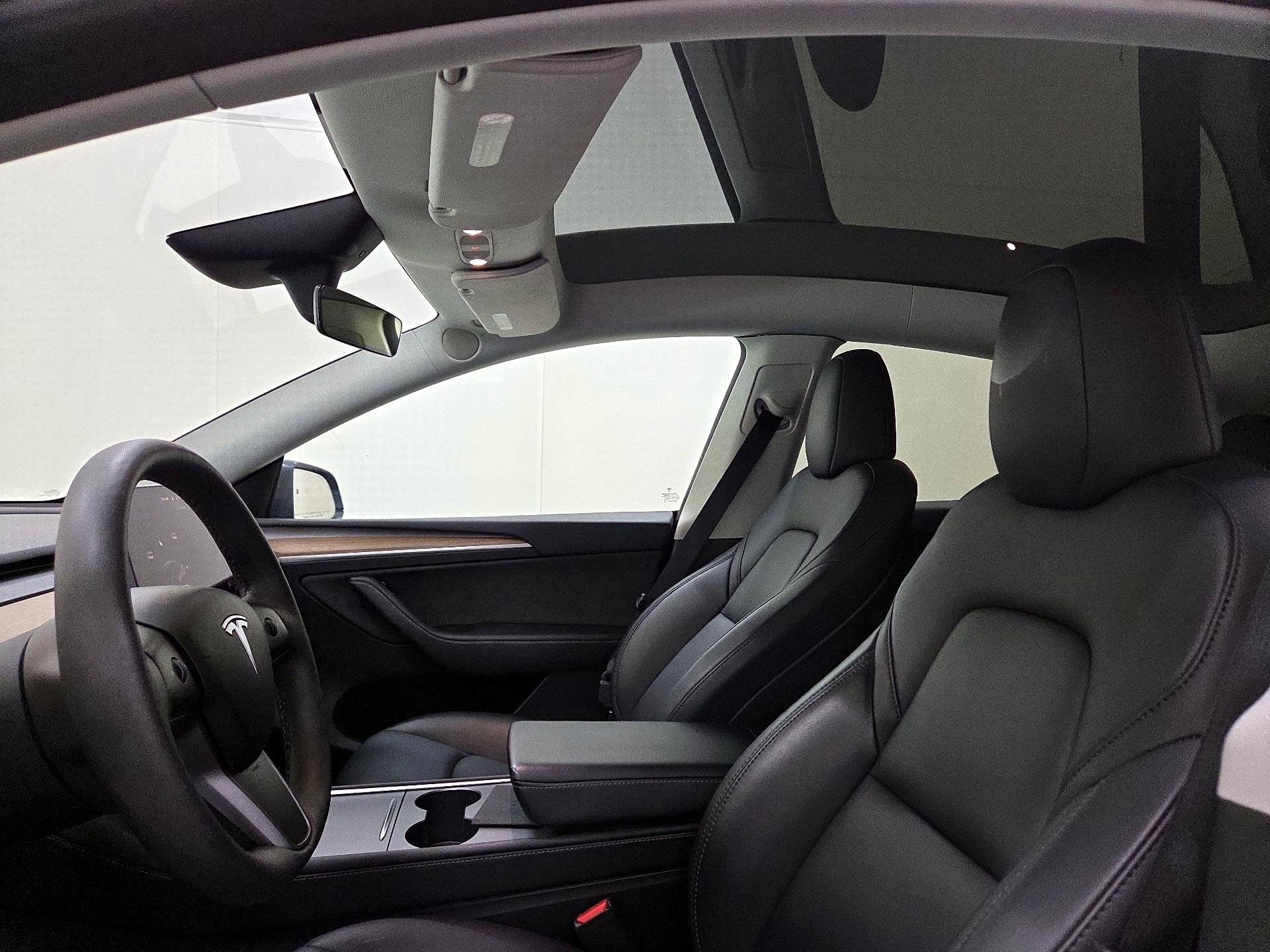 Thumbnail: 2023 Tesla Model Y - 18