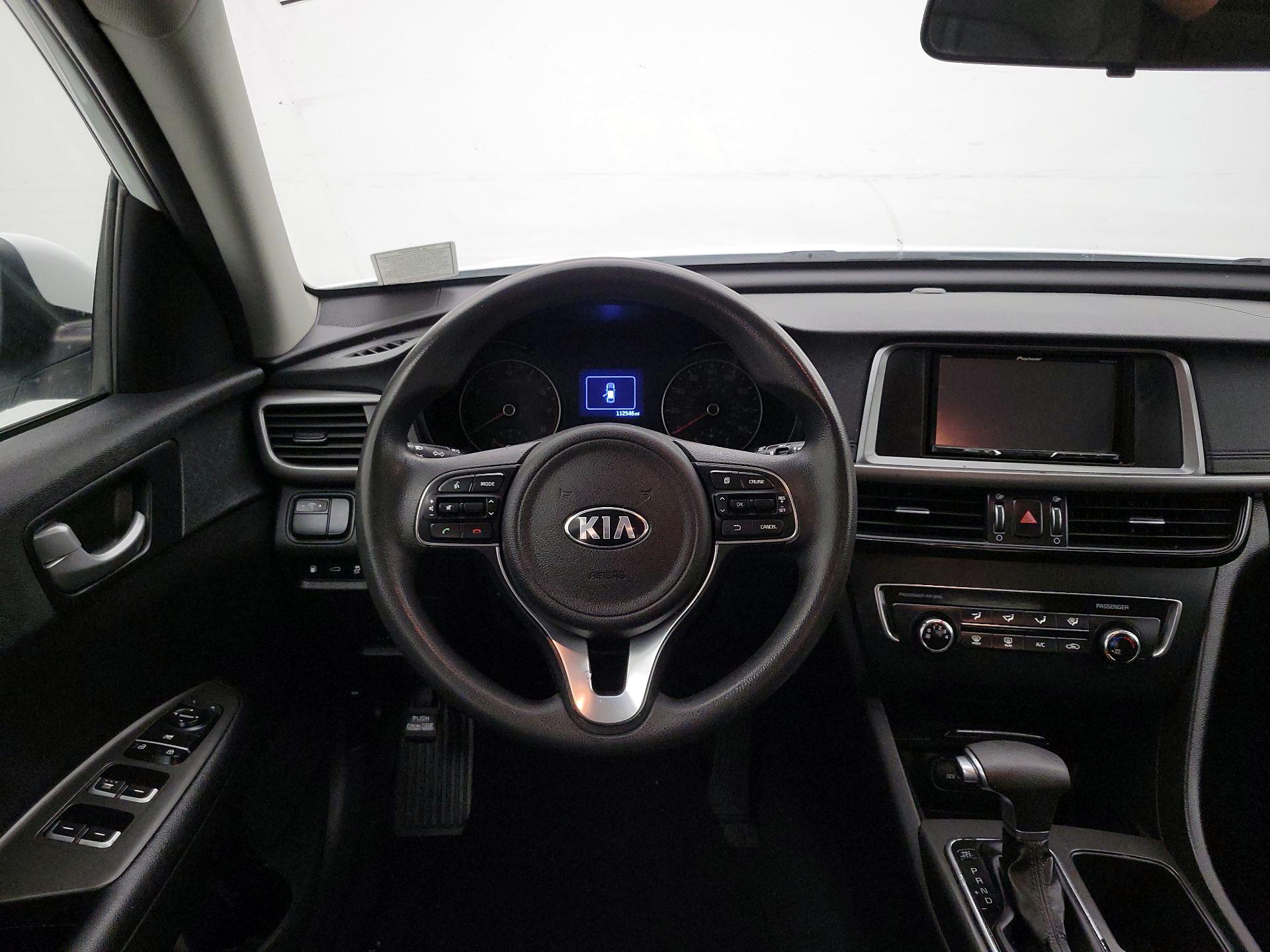Thumbnail: 2016 Kia Optima - 10
