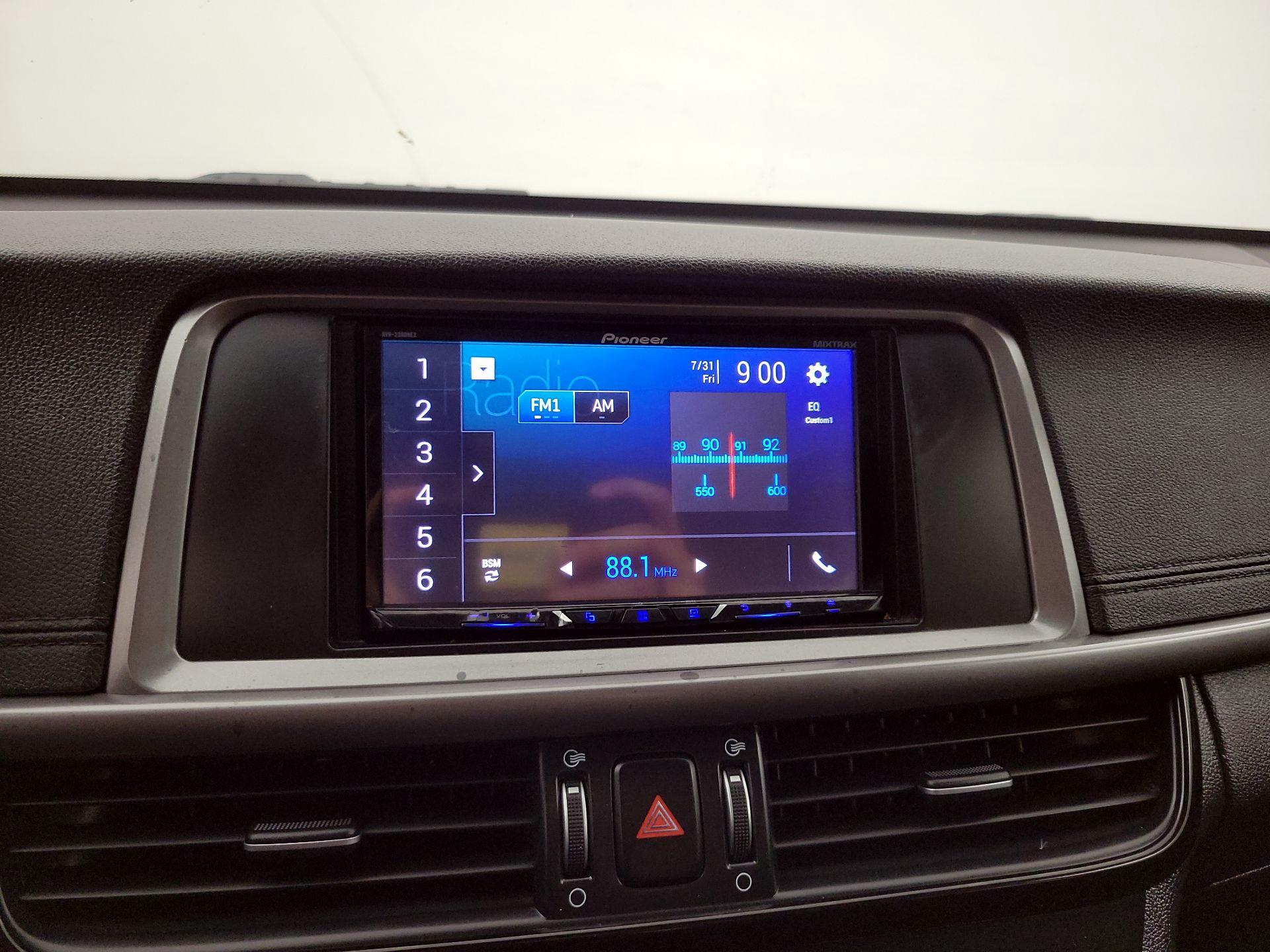 Thumbnail: 2016 Kia Optima - 15