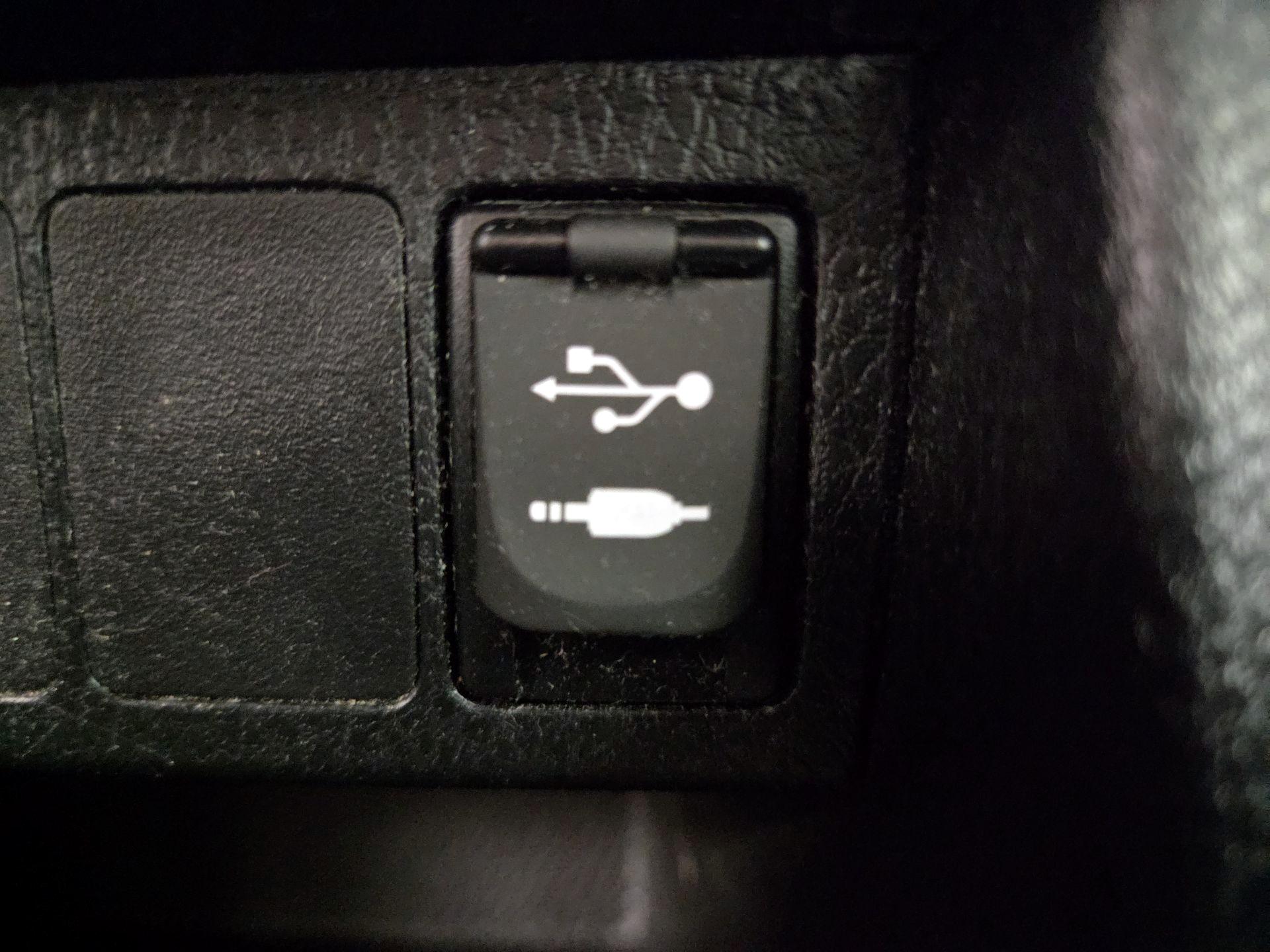 Thumbnail: 2014 Toyota Corolla - 18