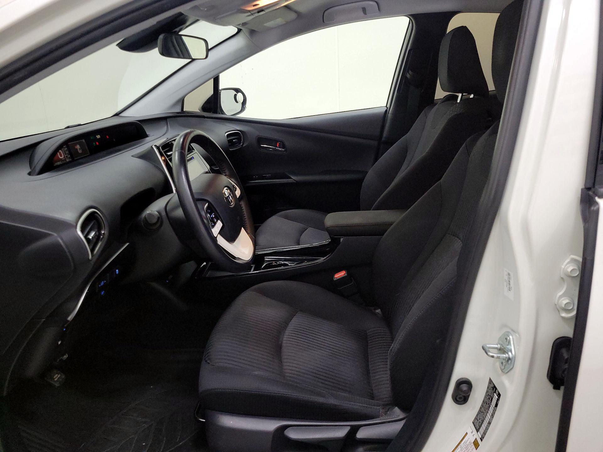 Thumbnail: 2019 Toyota Prius Prime - 11