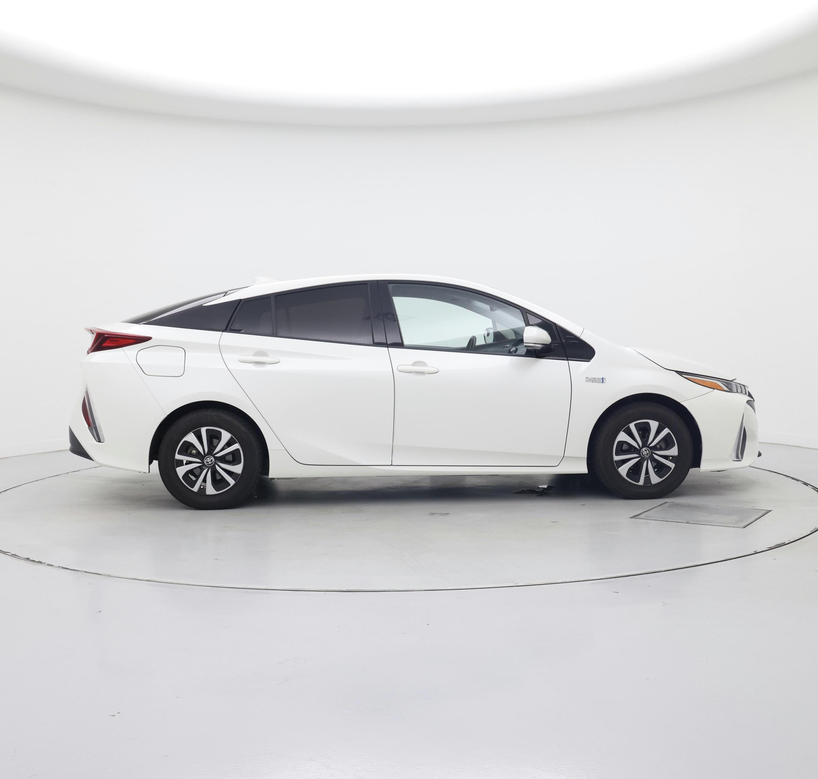 Thumbnail: 2019 Toyota Prius Prime - 7