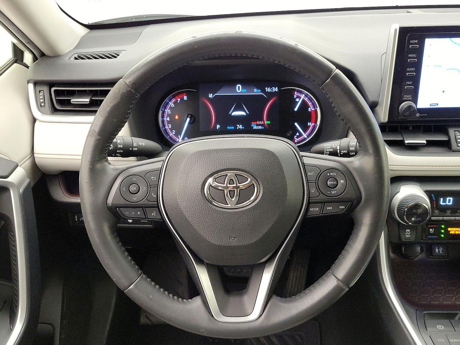 2019 Toyota RAV4 Limited - Photo 11