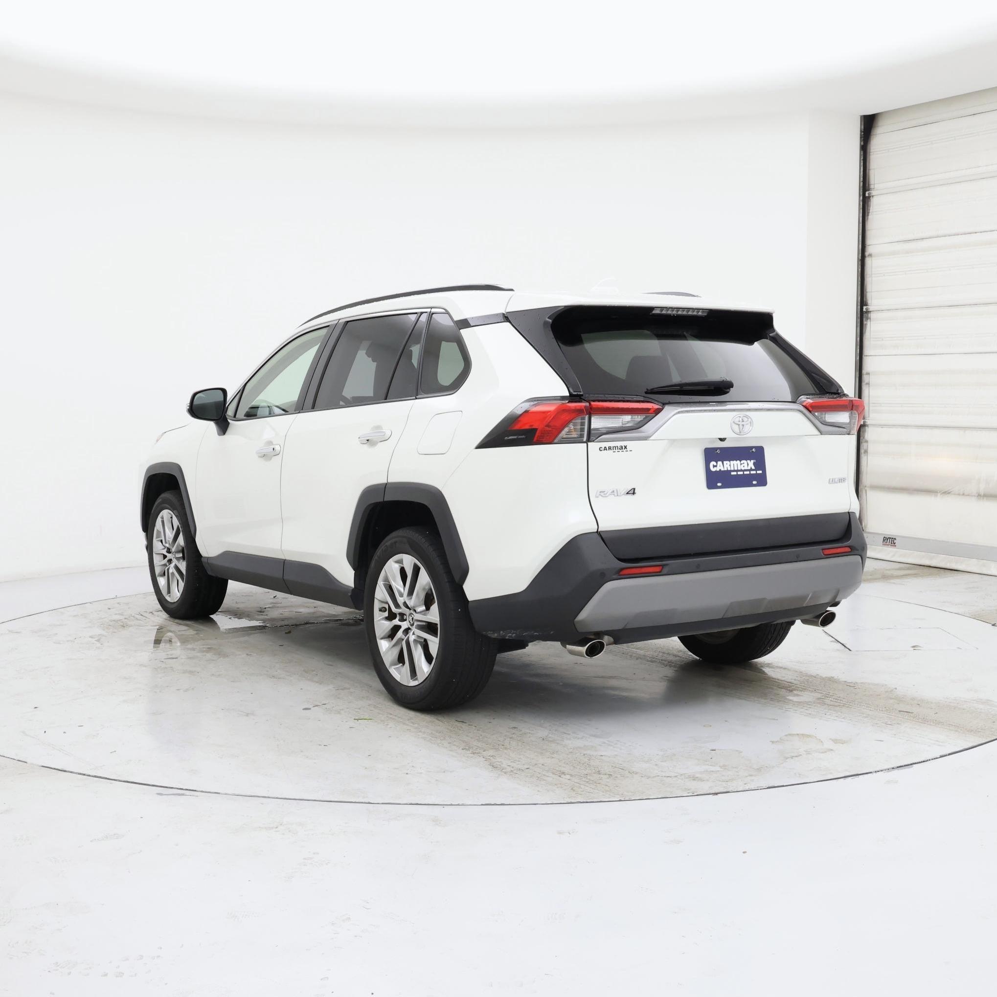 Thumbnail: 2019 Toyota RAV4 - 2