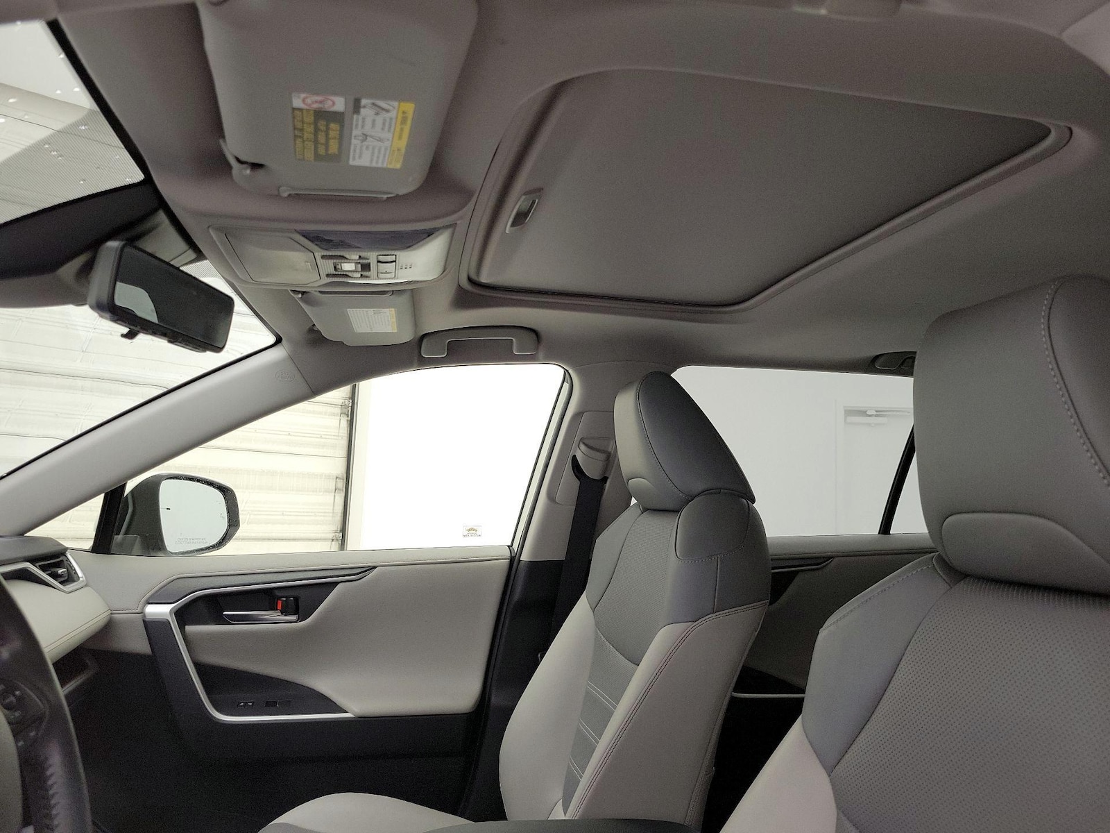 2019 Toyota RAV4 Limited - Photo 21