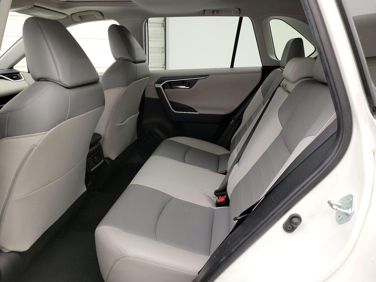 2019 Toyota RAV4 Limited - Photo 22