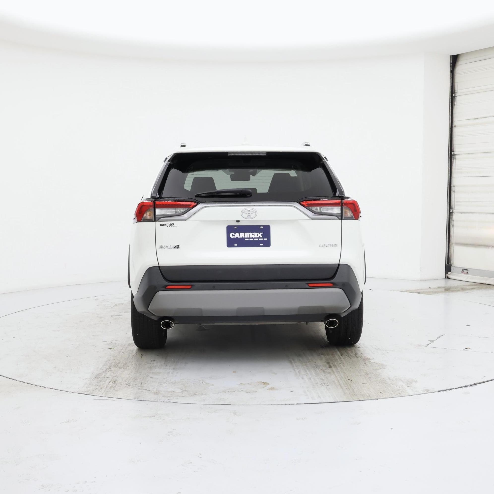 Thumbnail: 2019 Toyota RAV4 - 6