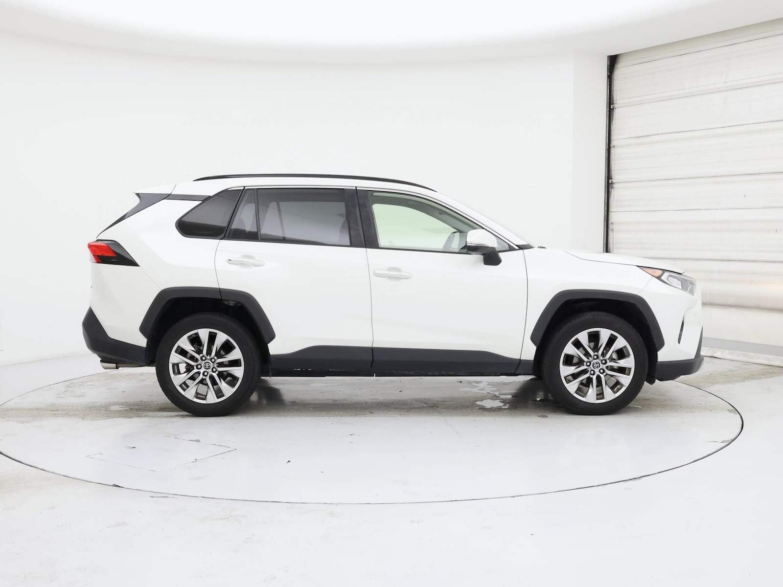 2019 Toyota RAV4 Limited - Photo 8