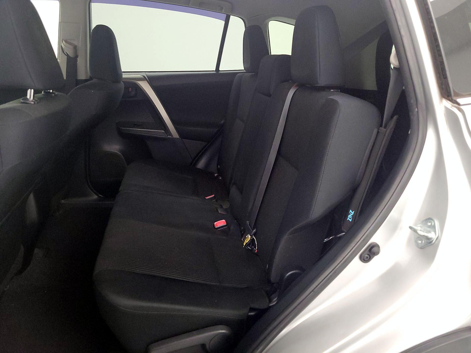 Thumbnail: 2014 Toyota RAV4 - 19