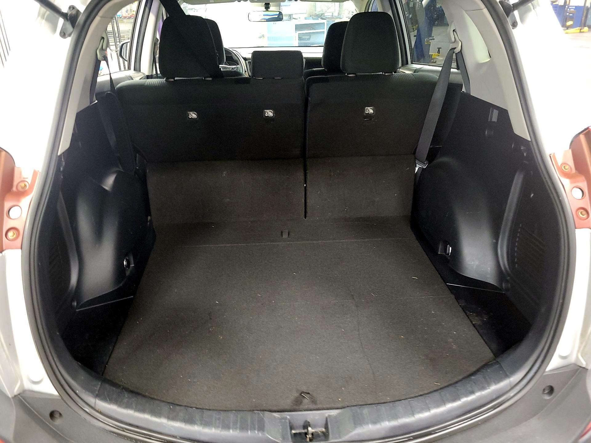 Thumbnail: 2014 Toyota RAV4 - 20