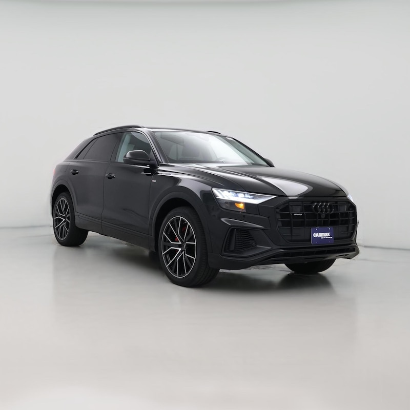 2023 Audi Q8 Premium Plus