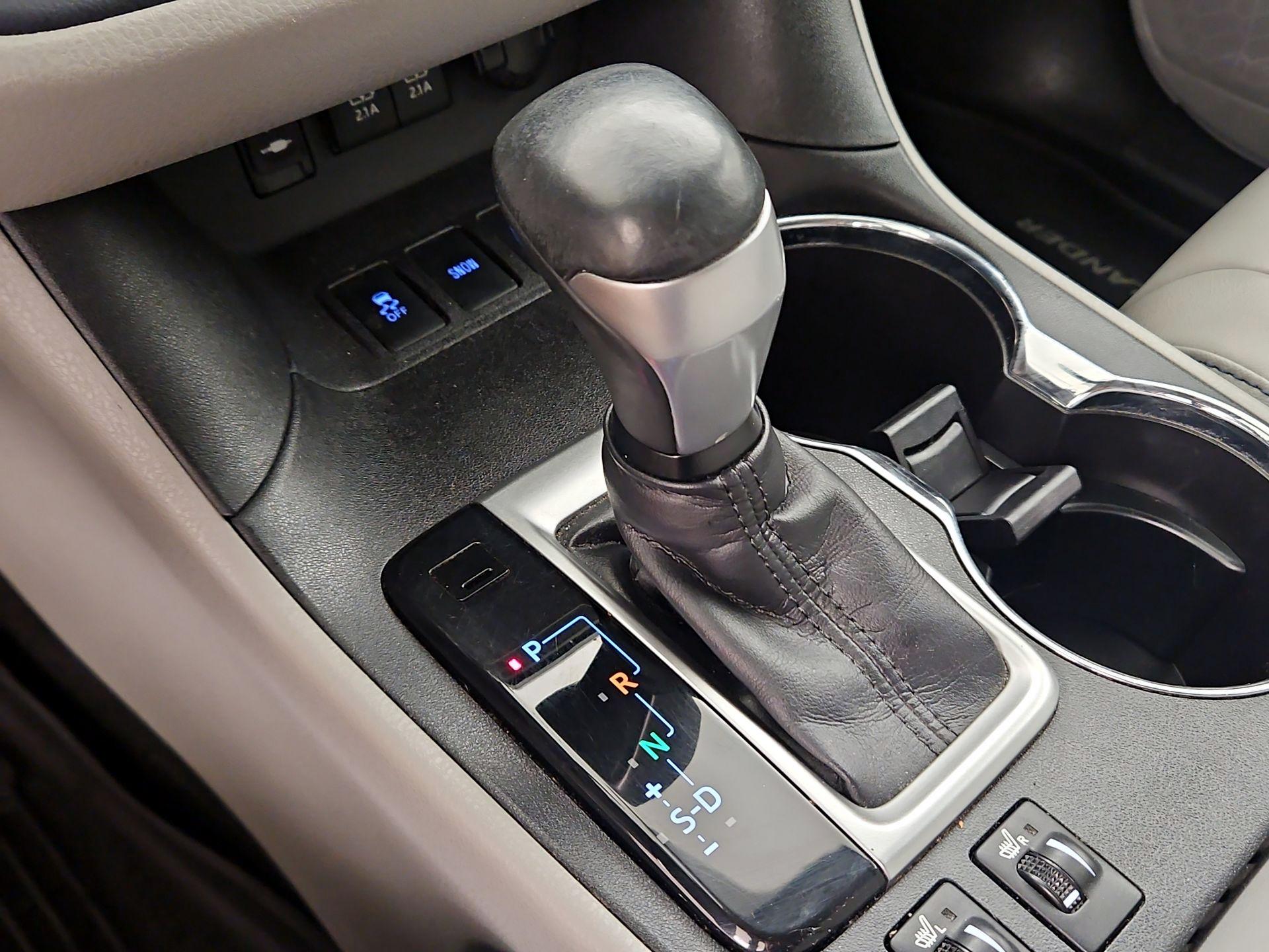 Thumbnail: 2018 Toyota Highlander - 17