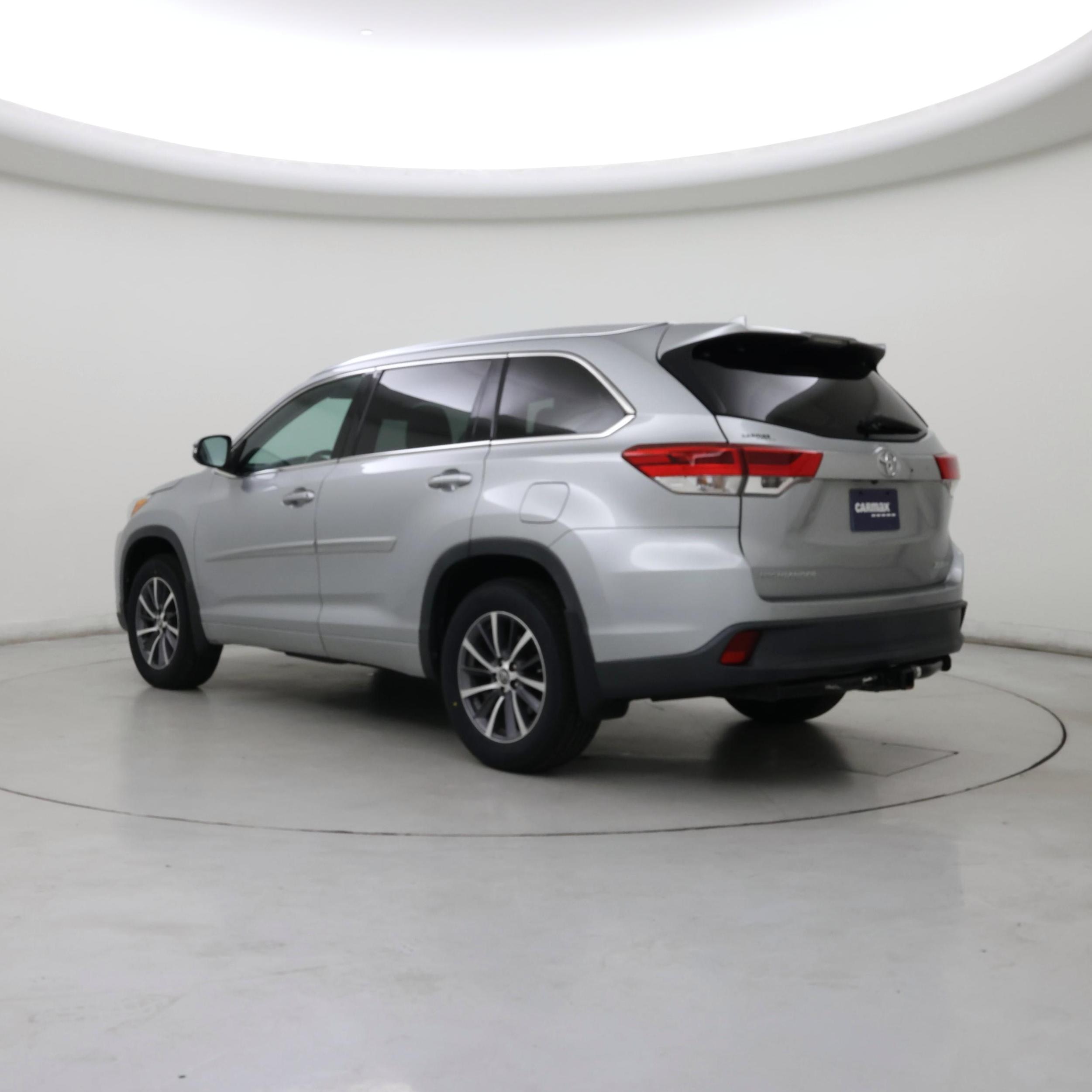 Thumbnail: 2018 Toyota Highlander - 2