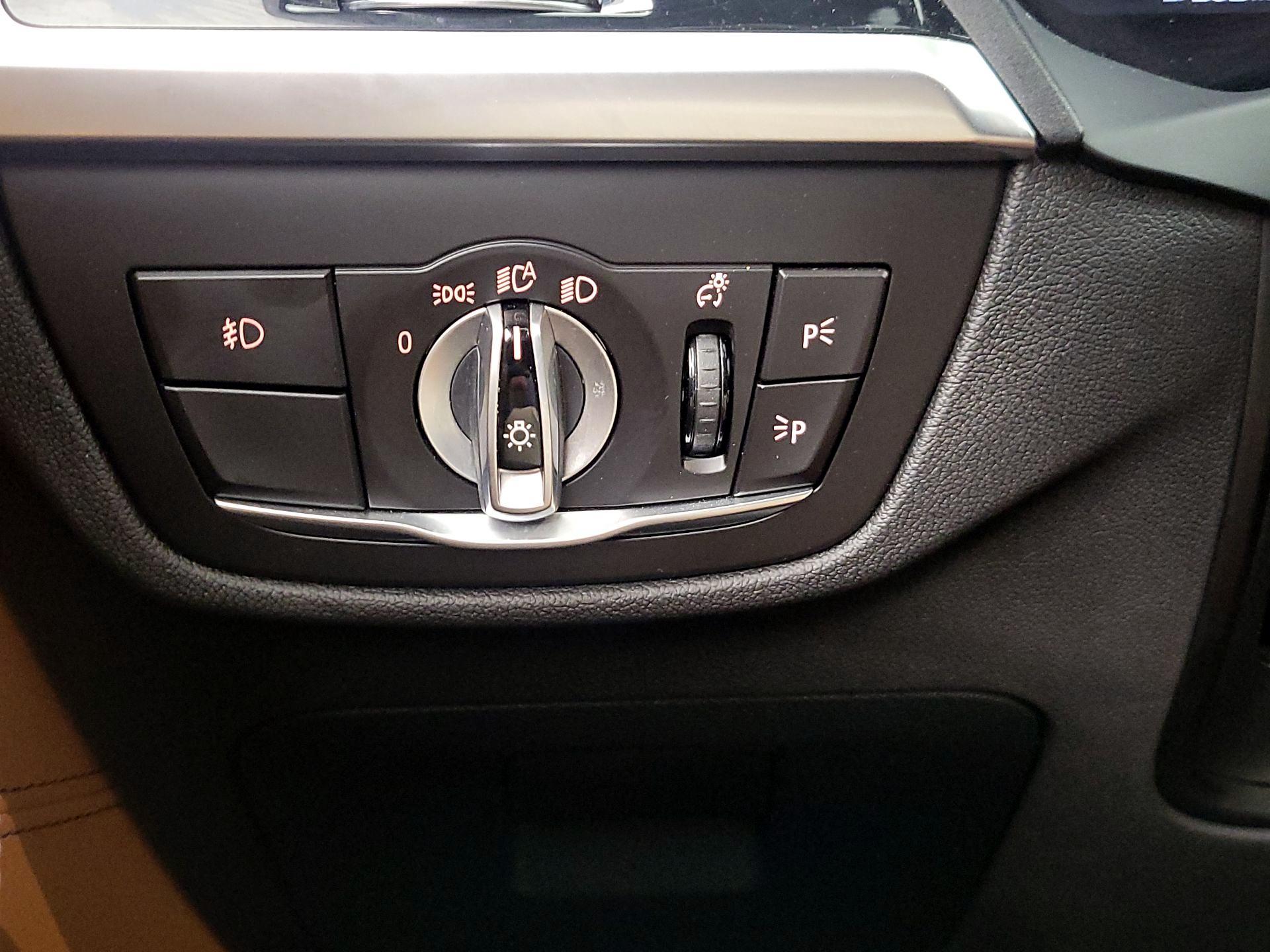 Thumbnail: 2021 BMW X3 - 13