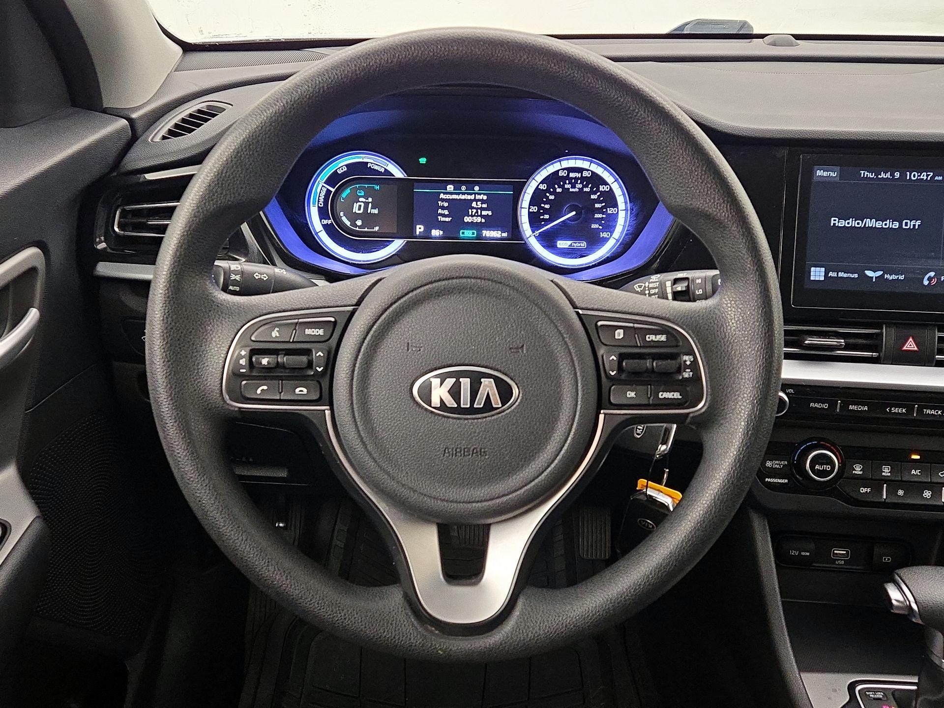Thumbnail: 2020 Kia Niro - 10