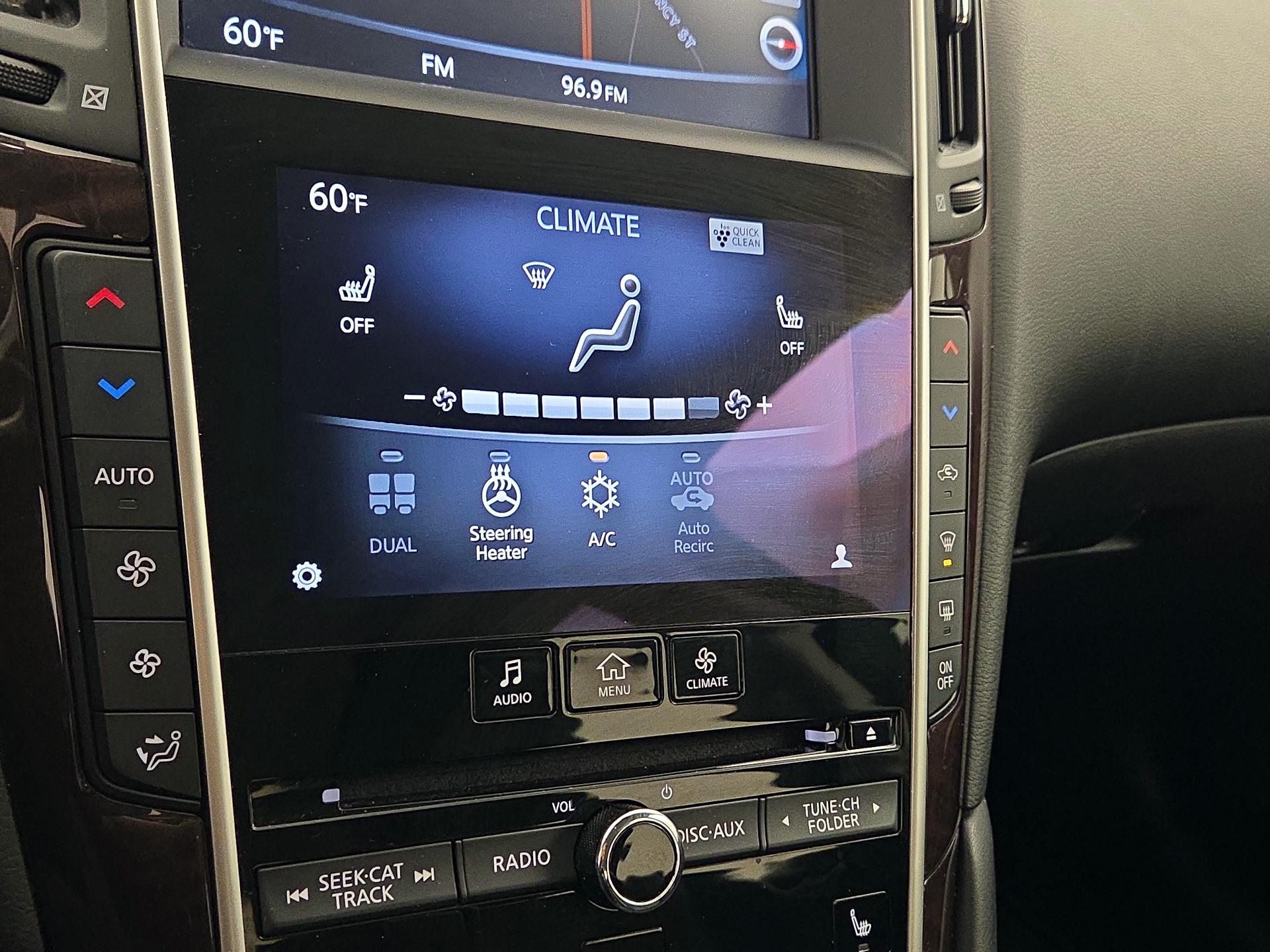 Thumbnail: 2017 INFINITI Q50 - 17