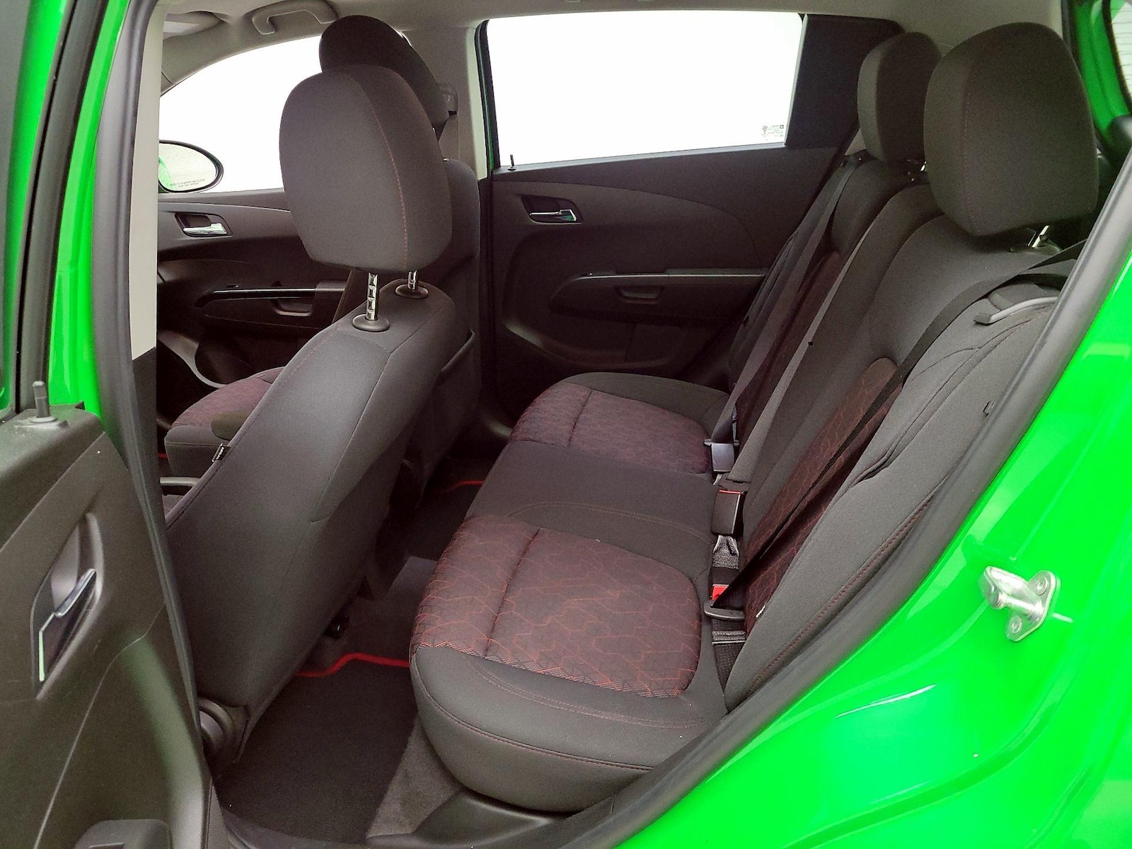 2017 Chevrolet Sonic LT - Photo 20