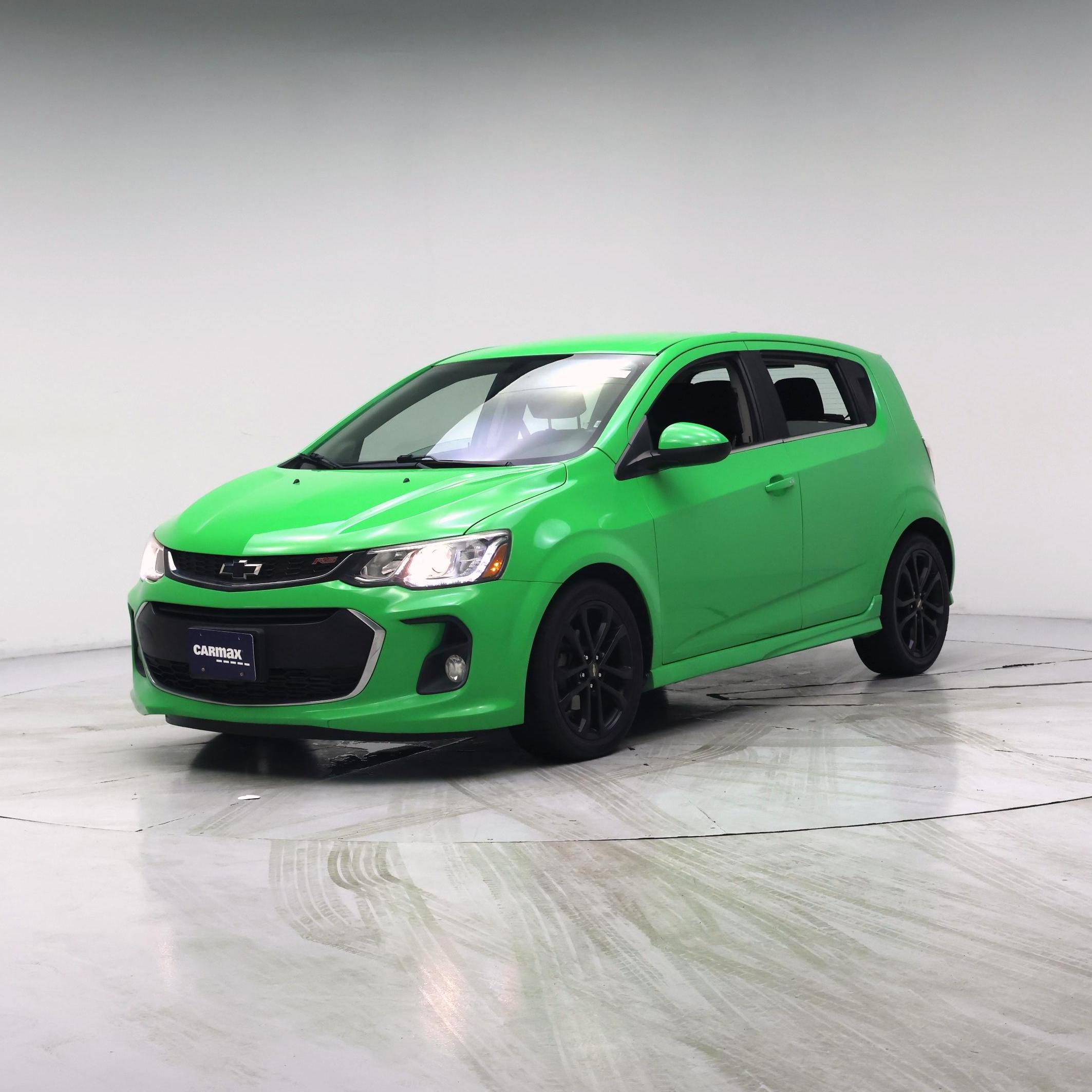 Thumbnail: 2017 Chevrolet Sonic - 4