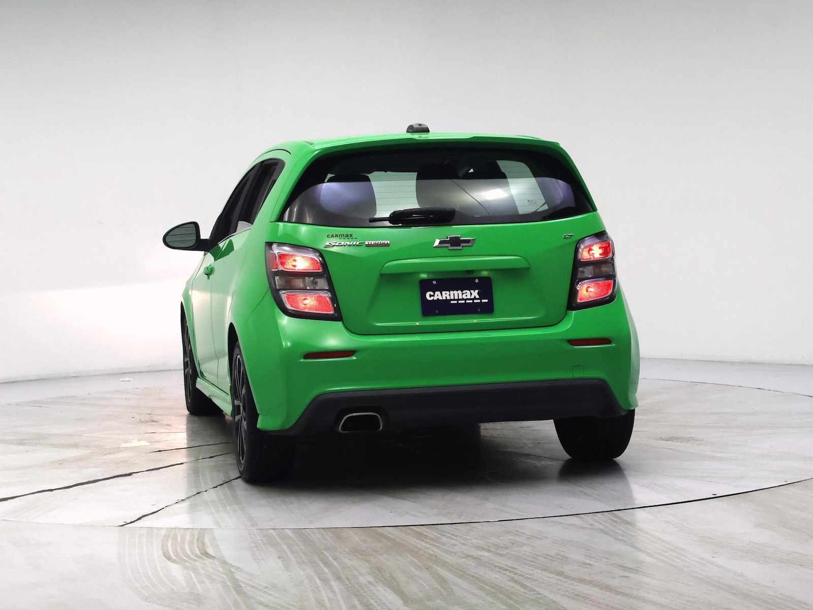 2017 Chevrolet Sonic LT - Photo 7