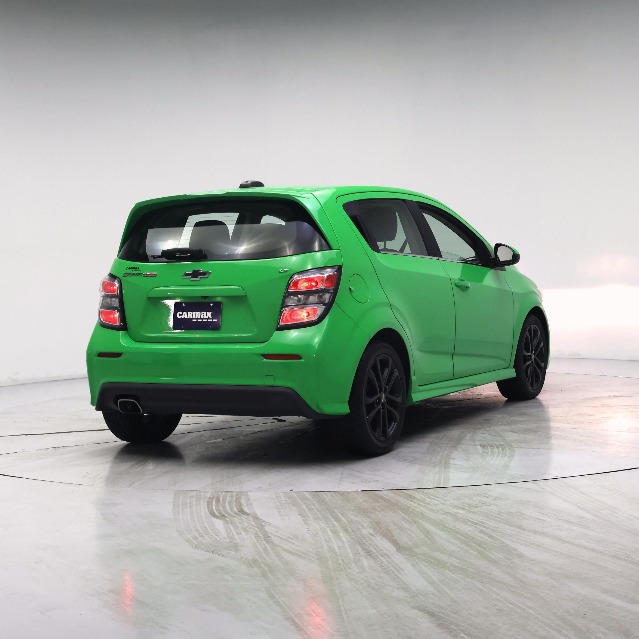 Thumbnail: 2017 Chevrolet Sonic - 8