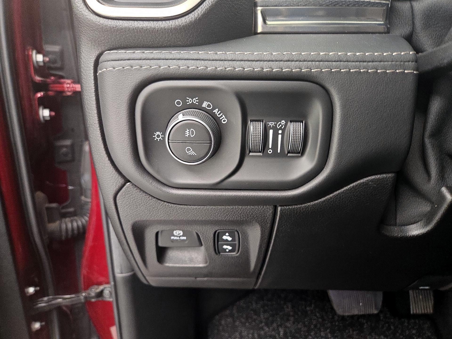Thumbnail: 2021 RAM 1500 - 13
