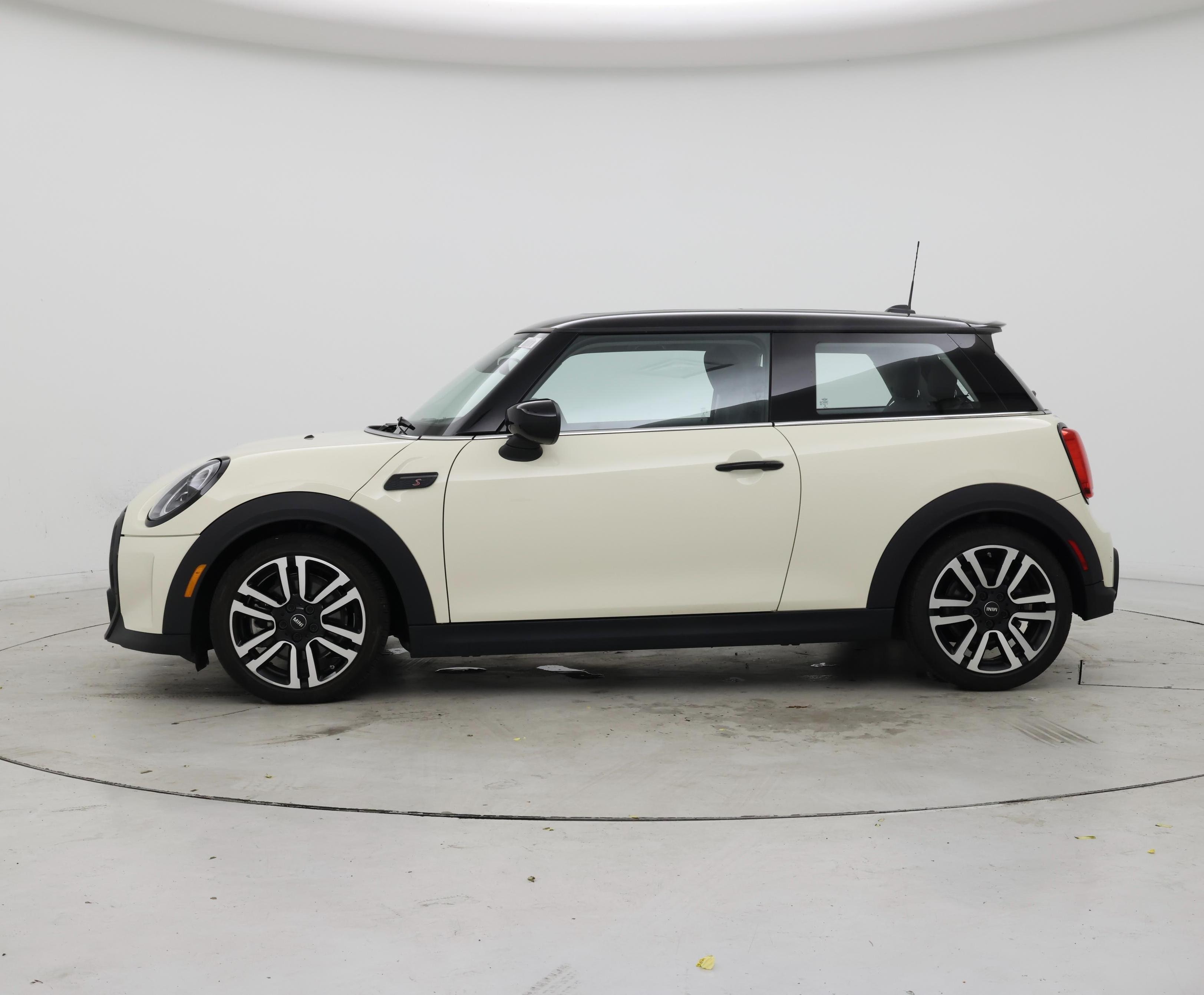 Thumbnail: 2023 MINI Cooper Hardtop - 3
