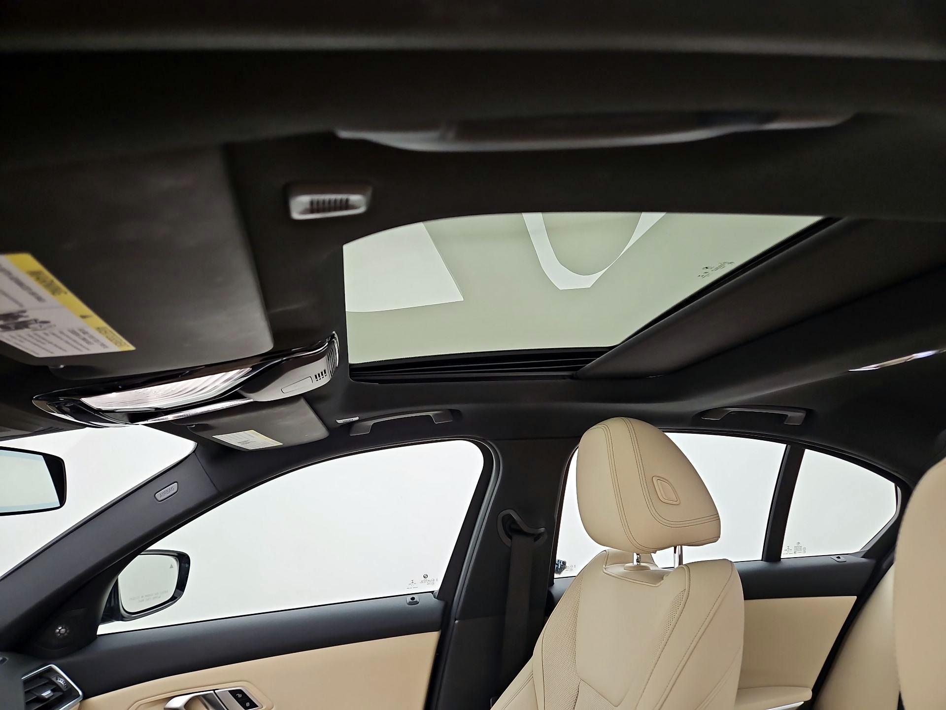 Thumbnail: 2023 BMW 3 Series - 20