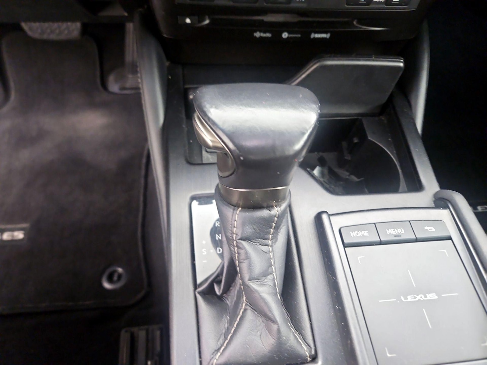 2019 Lexus ES 350 - Photo 18