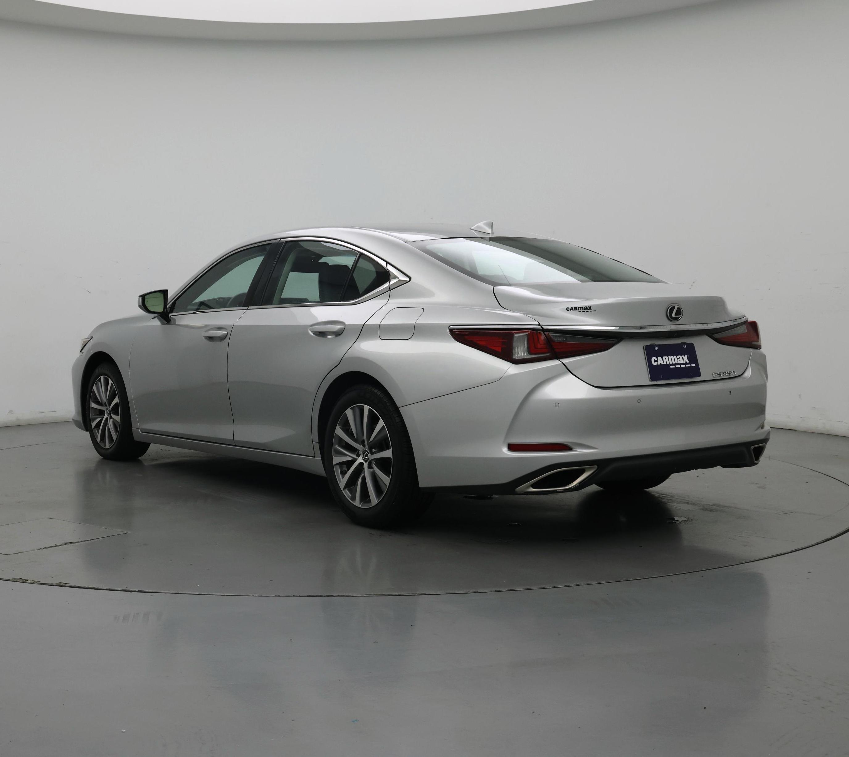 Thumbnail: 2019 Lexus ES - 2