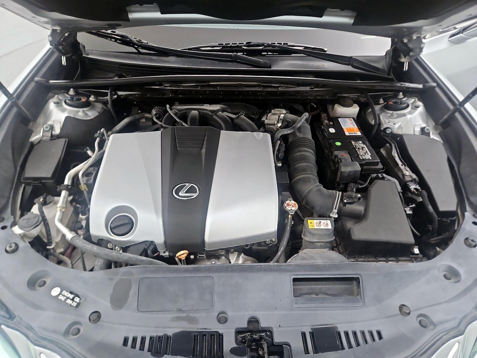 2019 Lexus ES 350 - Photo 23