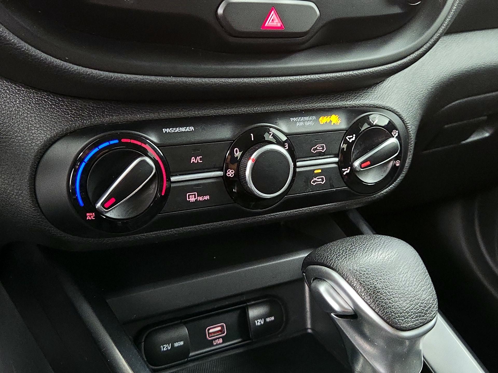 Thumbnail: 2020 Kia Soul - 16