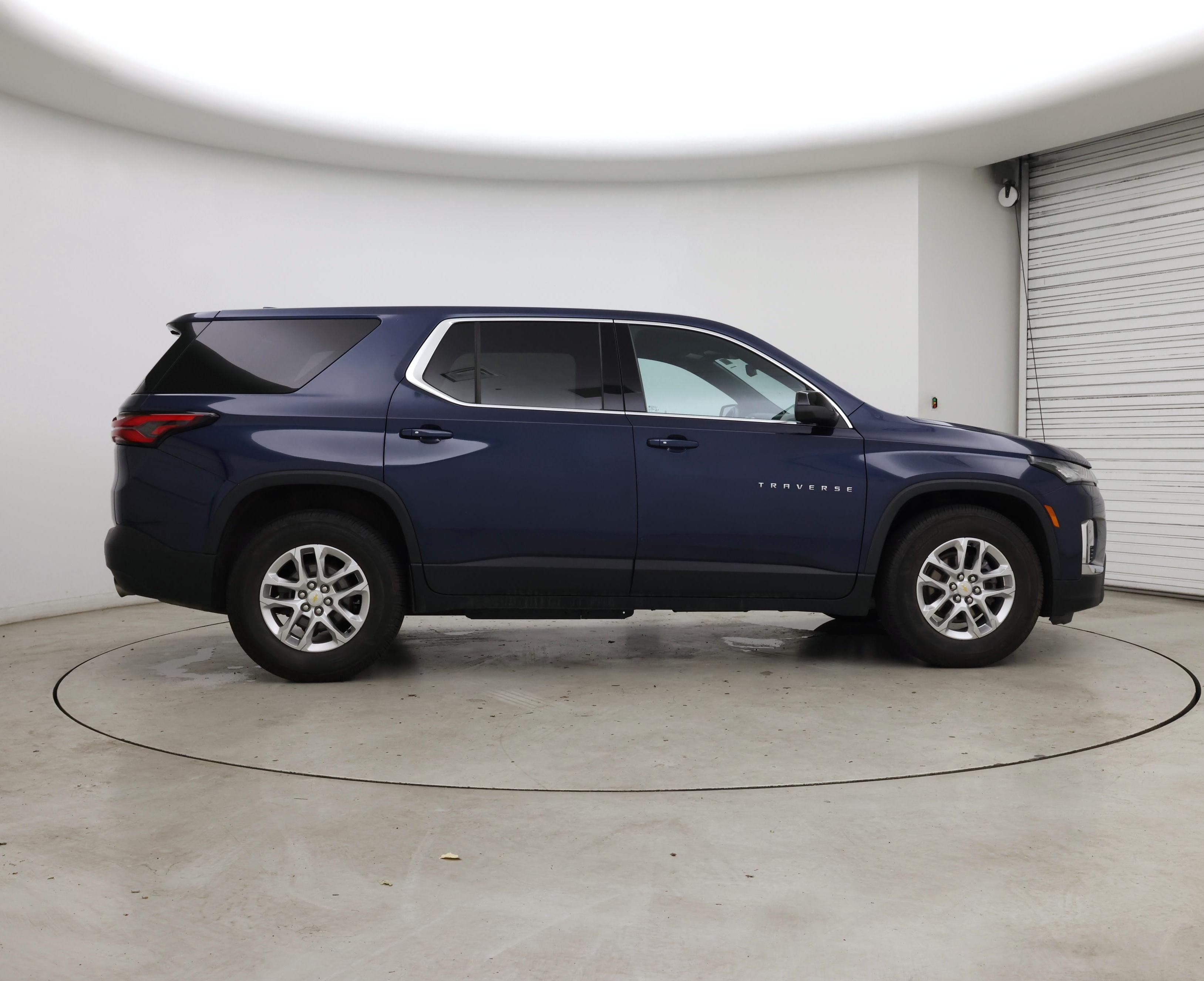 Thumbnail: 2022 Chevrolet Traverse - 7