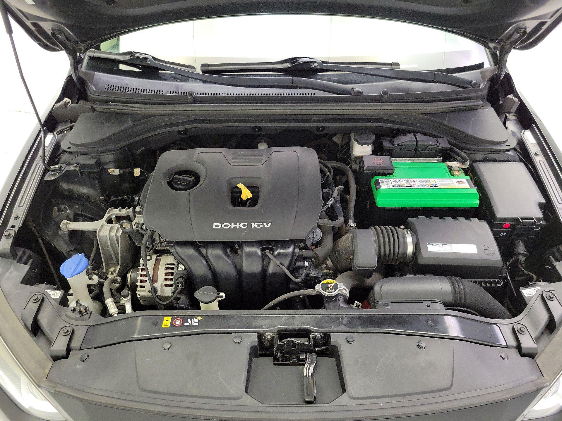 Thumbnail: 2017 Hyundai Elantra - 20
