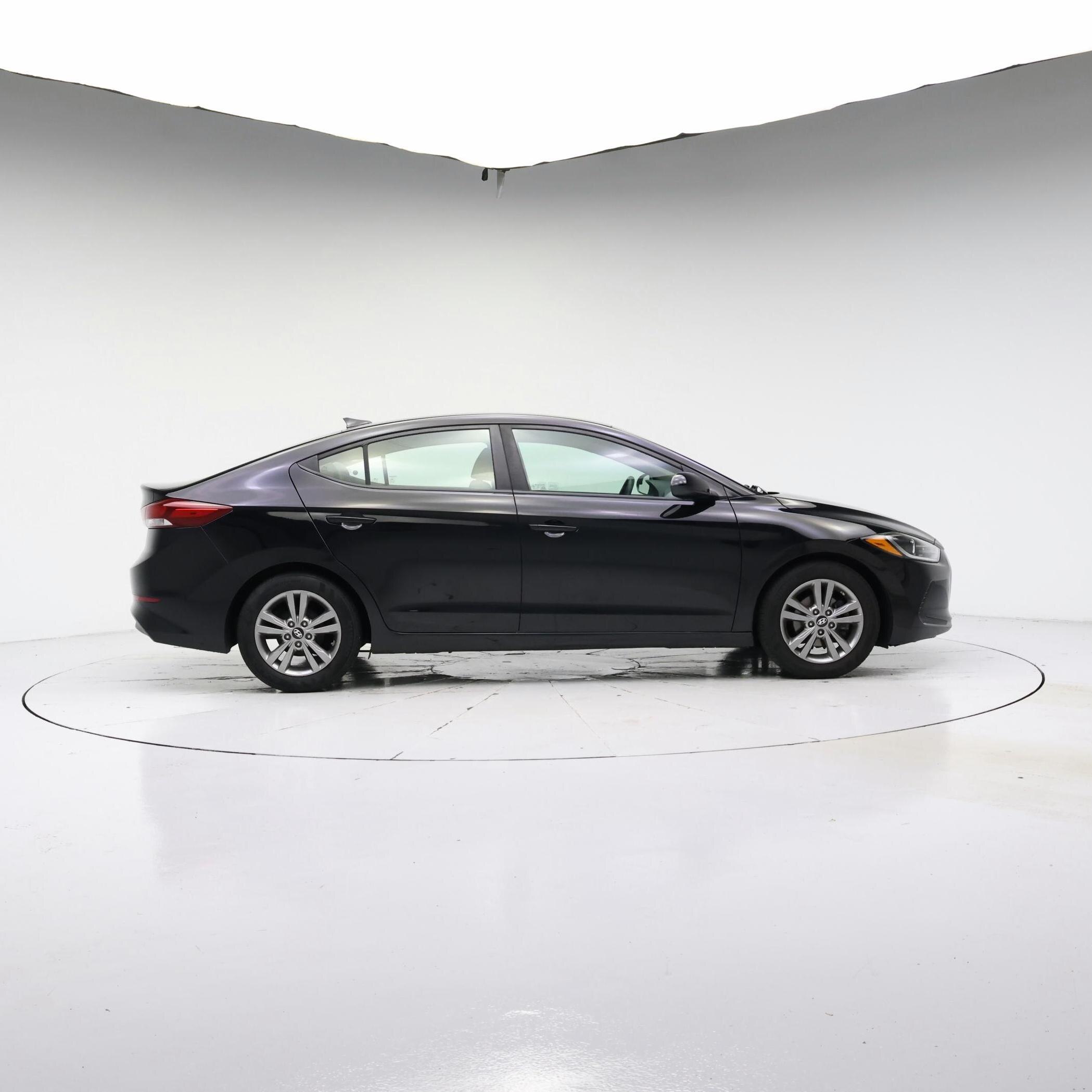 Thumbnail: 2017 Hyundai Elantra - 7