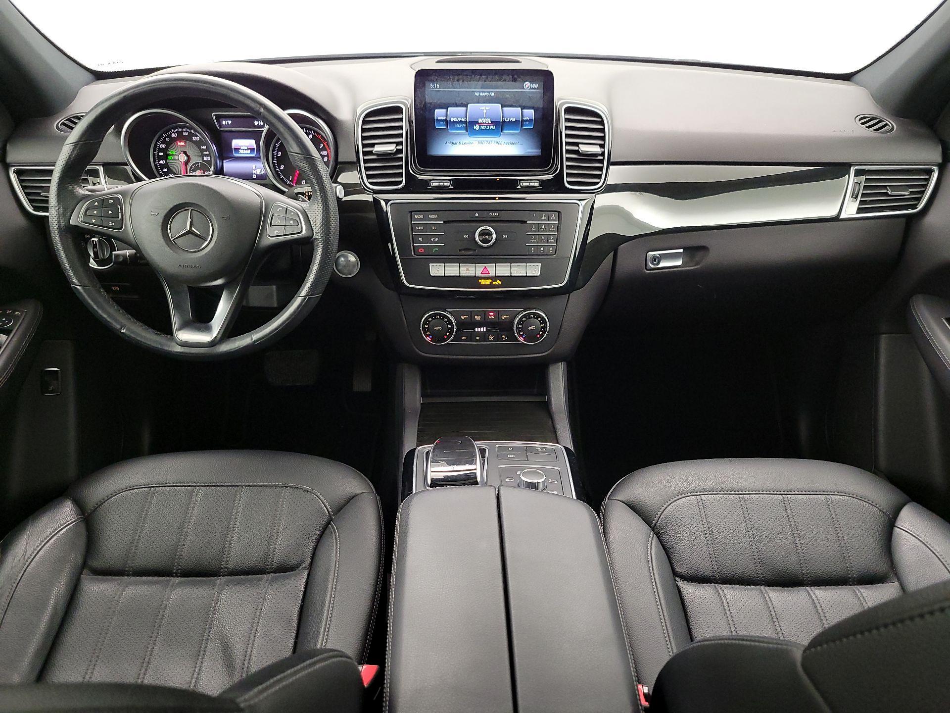 Thumbnail: 2016 Mercedes-Benz GLE - 9