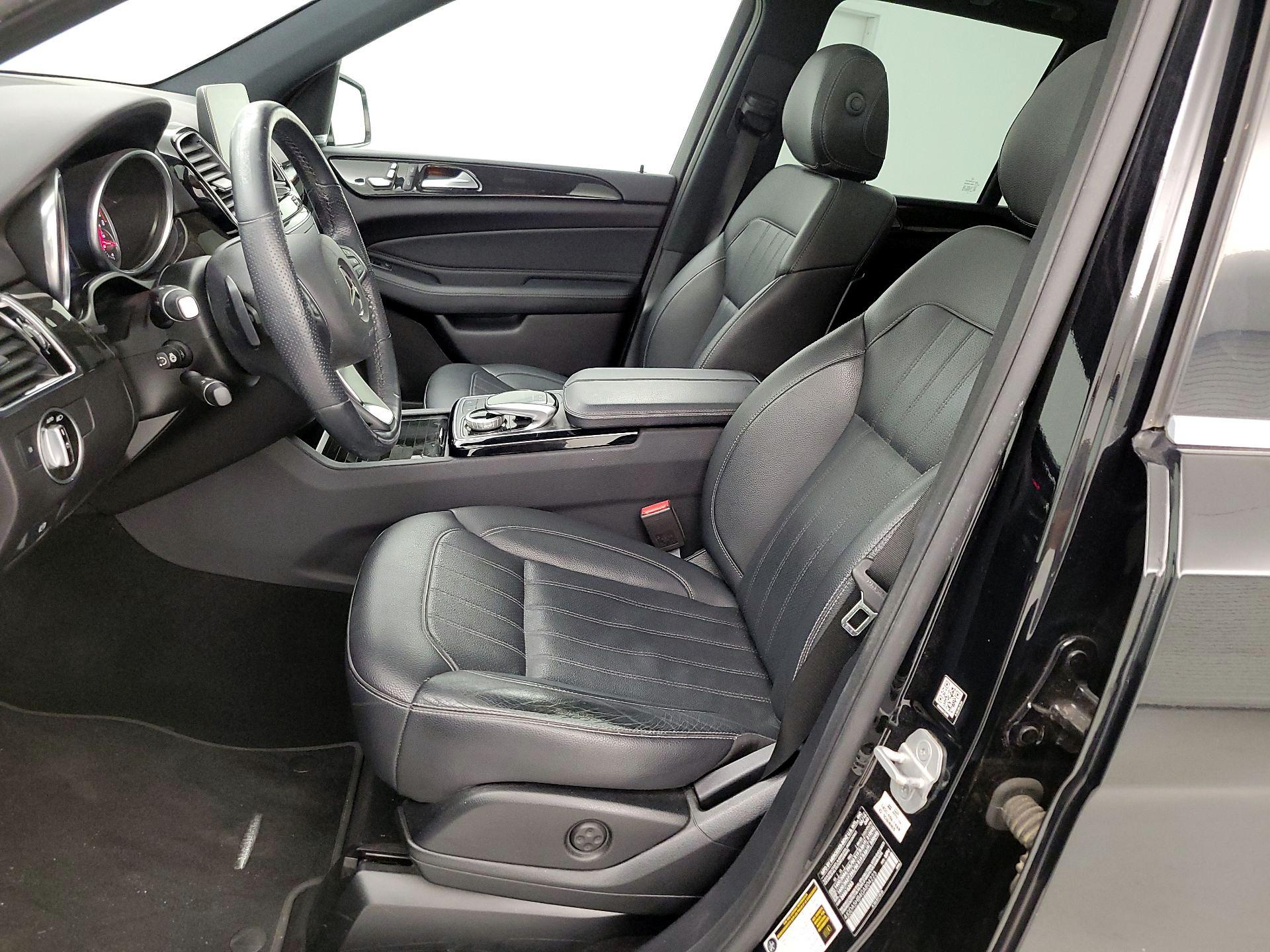 Thumbnail: 2016 Mercedes-Benz GLE - 11