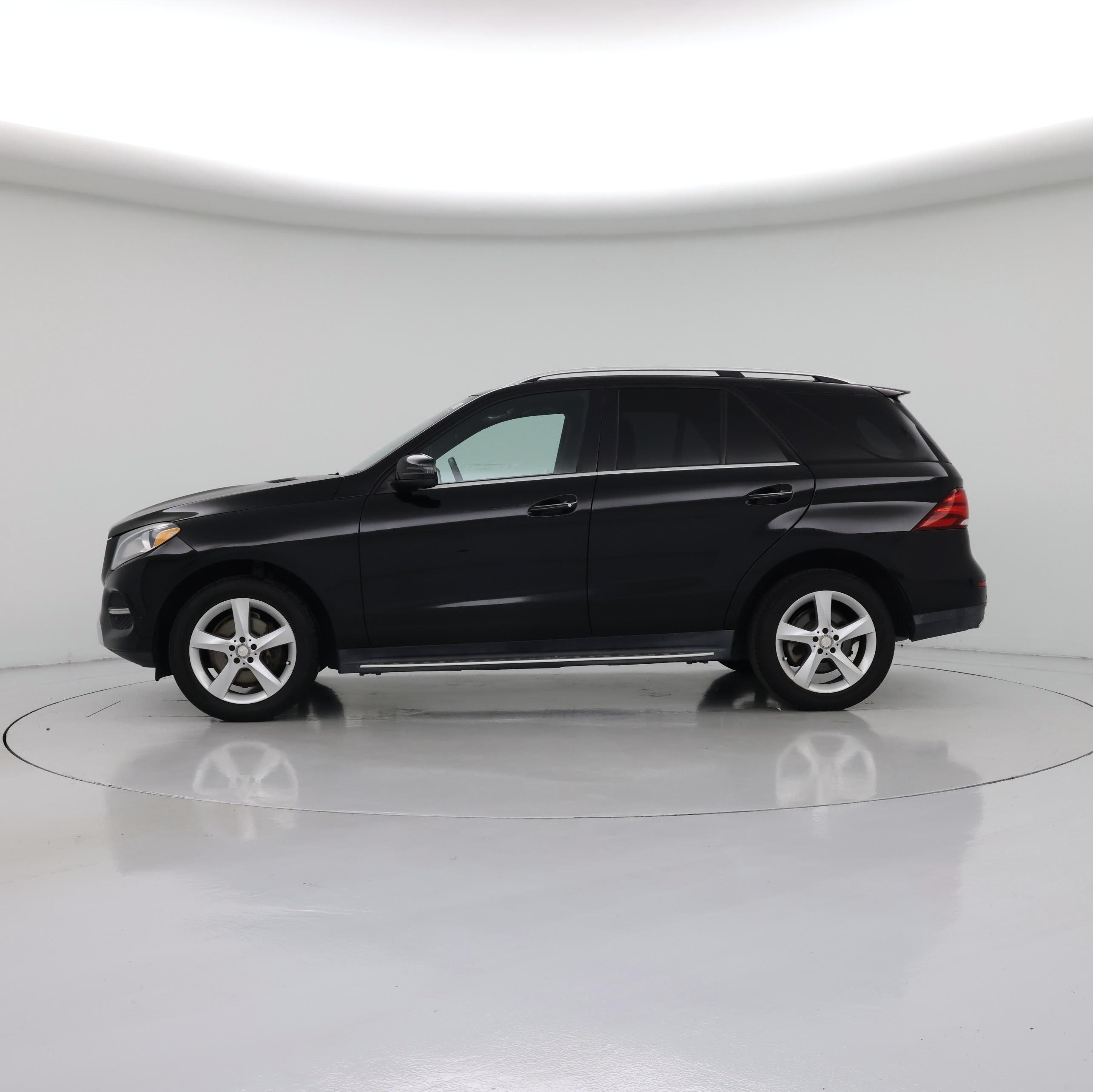Thumbnail: 2016 Mercedes-Benz GLE - 3