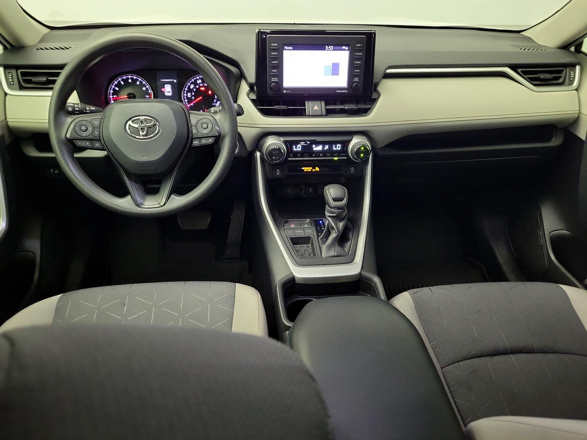 Thumbnail: 2021 Toyota RAV4 - 9