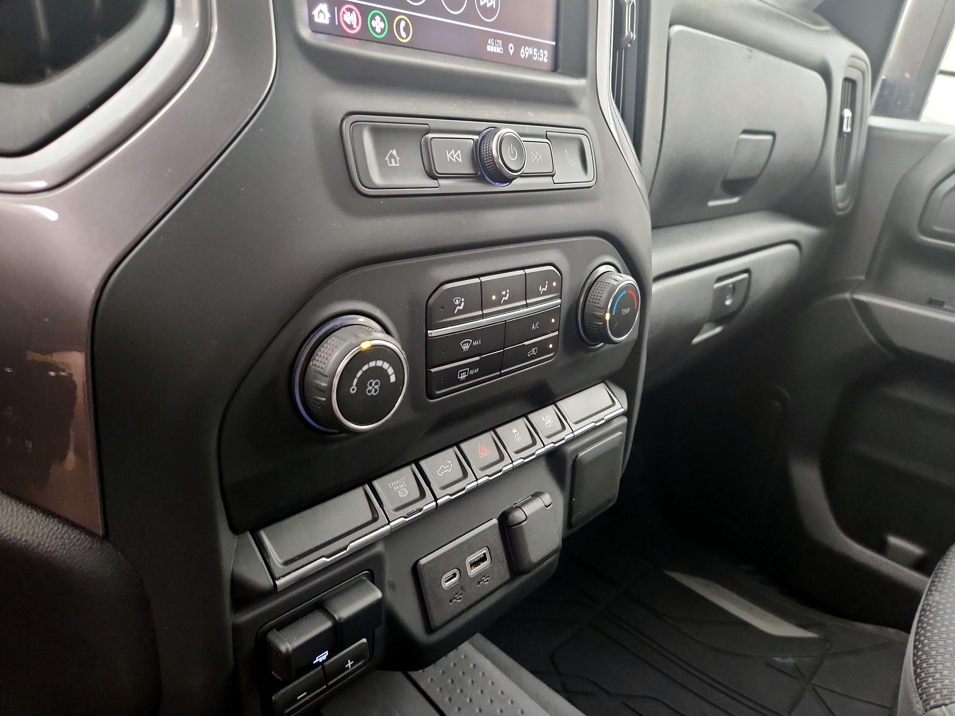Thumbnail: 2021 Chevrolet Silverado 2500 - 15