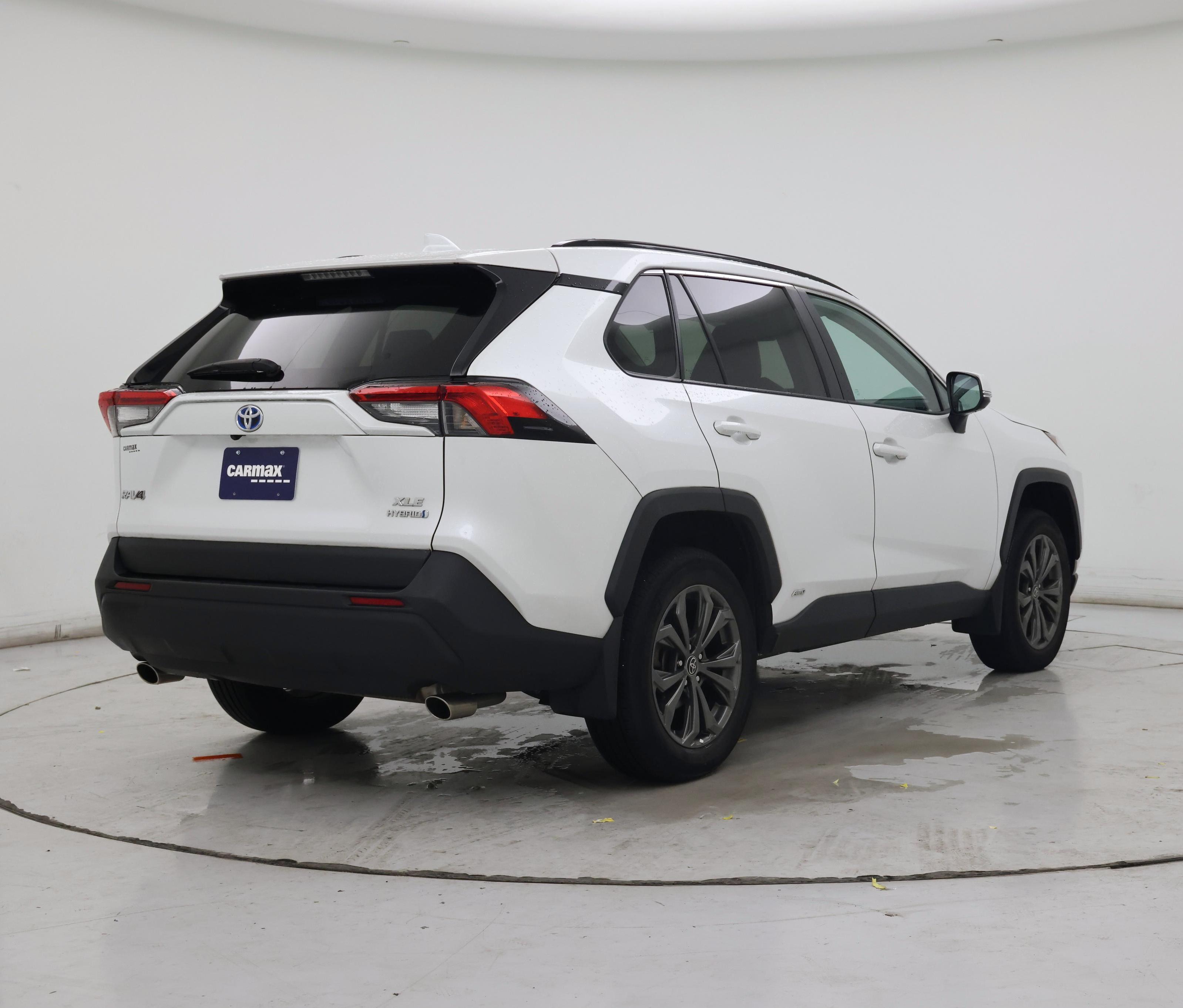 Thumbnail: 2023 Toyota RAV4 - 8