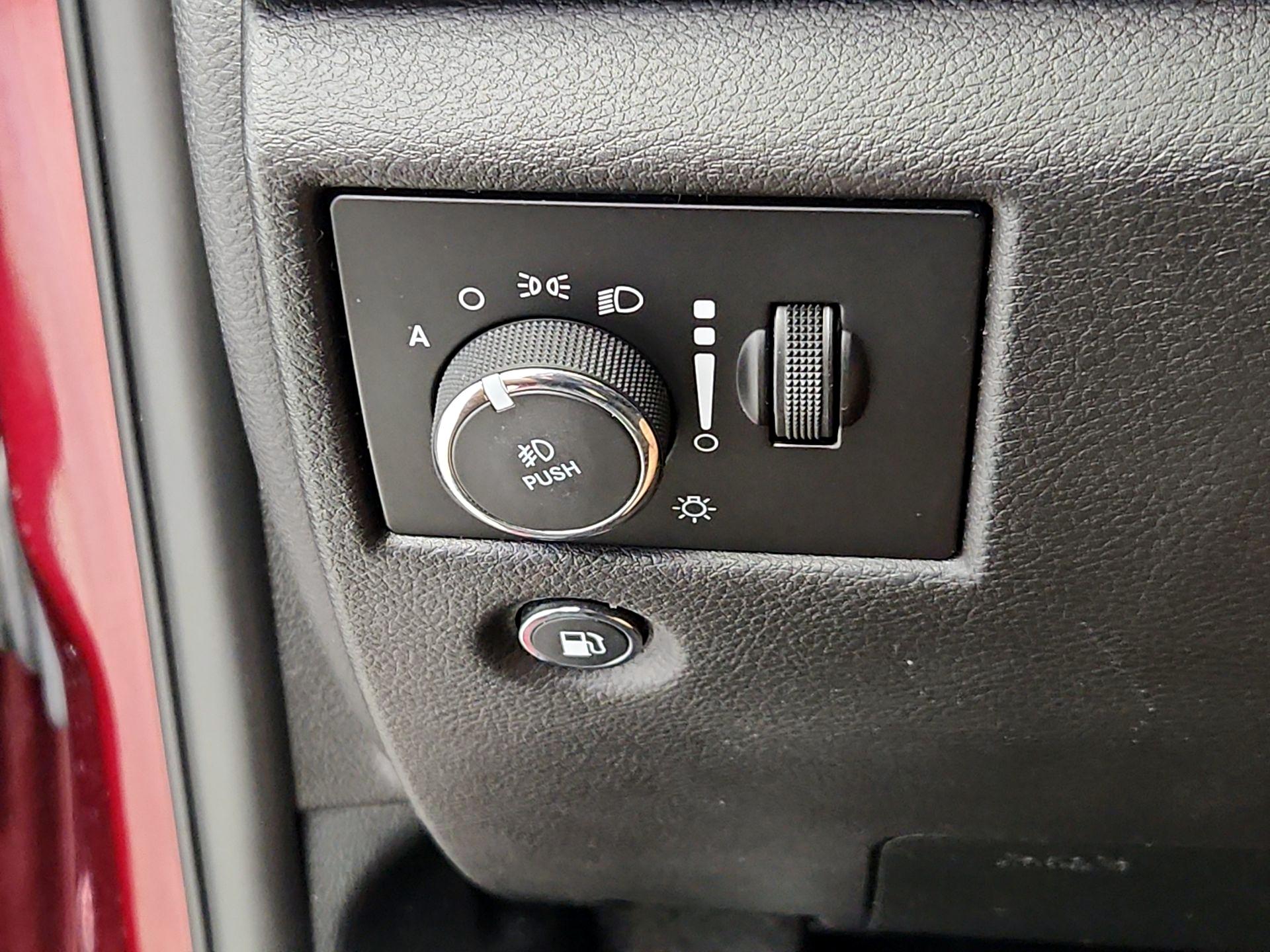 Thumbnail: 2019 Jeep Grand Cherokee - 13