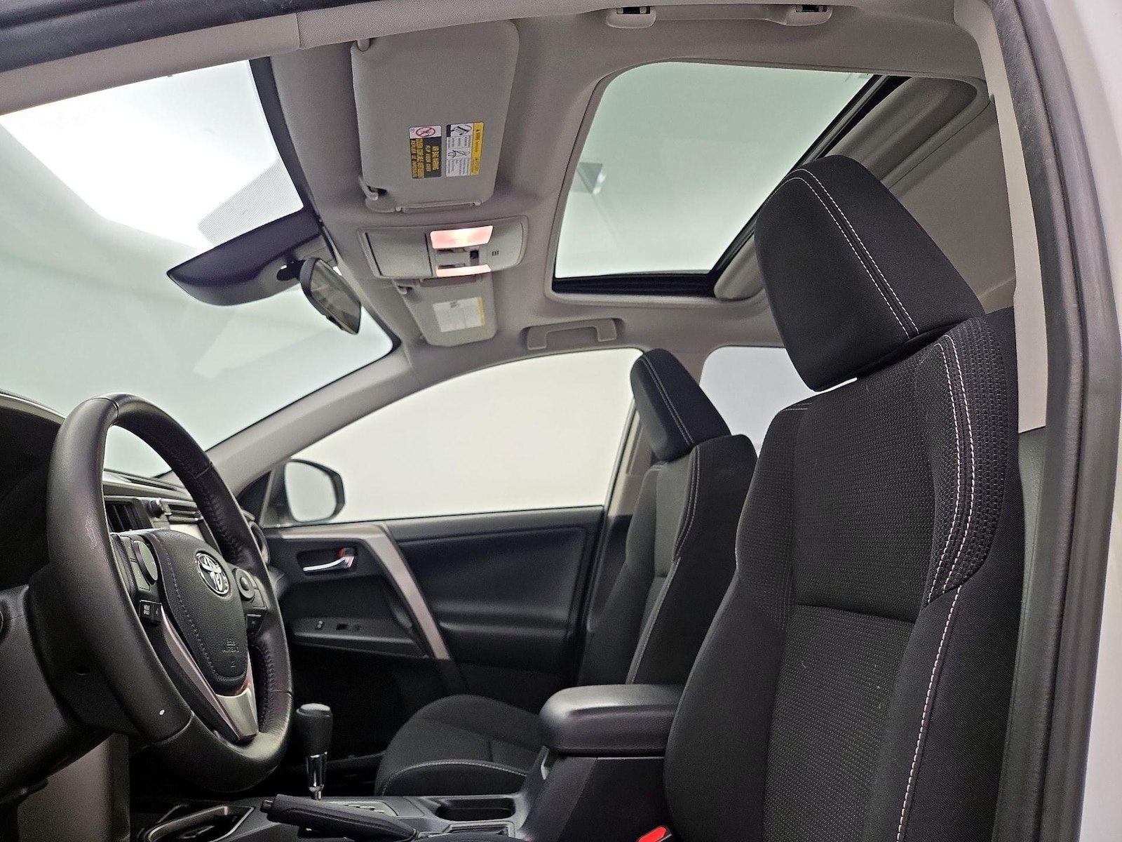 2018 Toyota RAV4 XLE - Photo 20