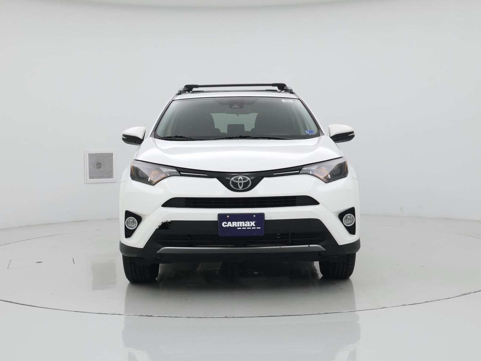 2018 Toyota RAV4 XLE - Photo 6